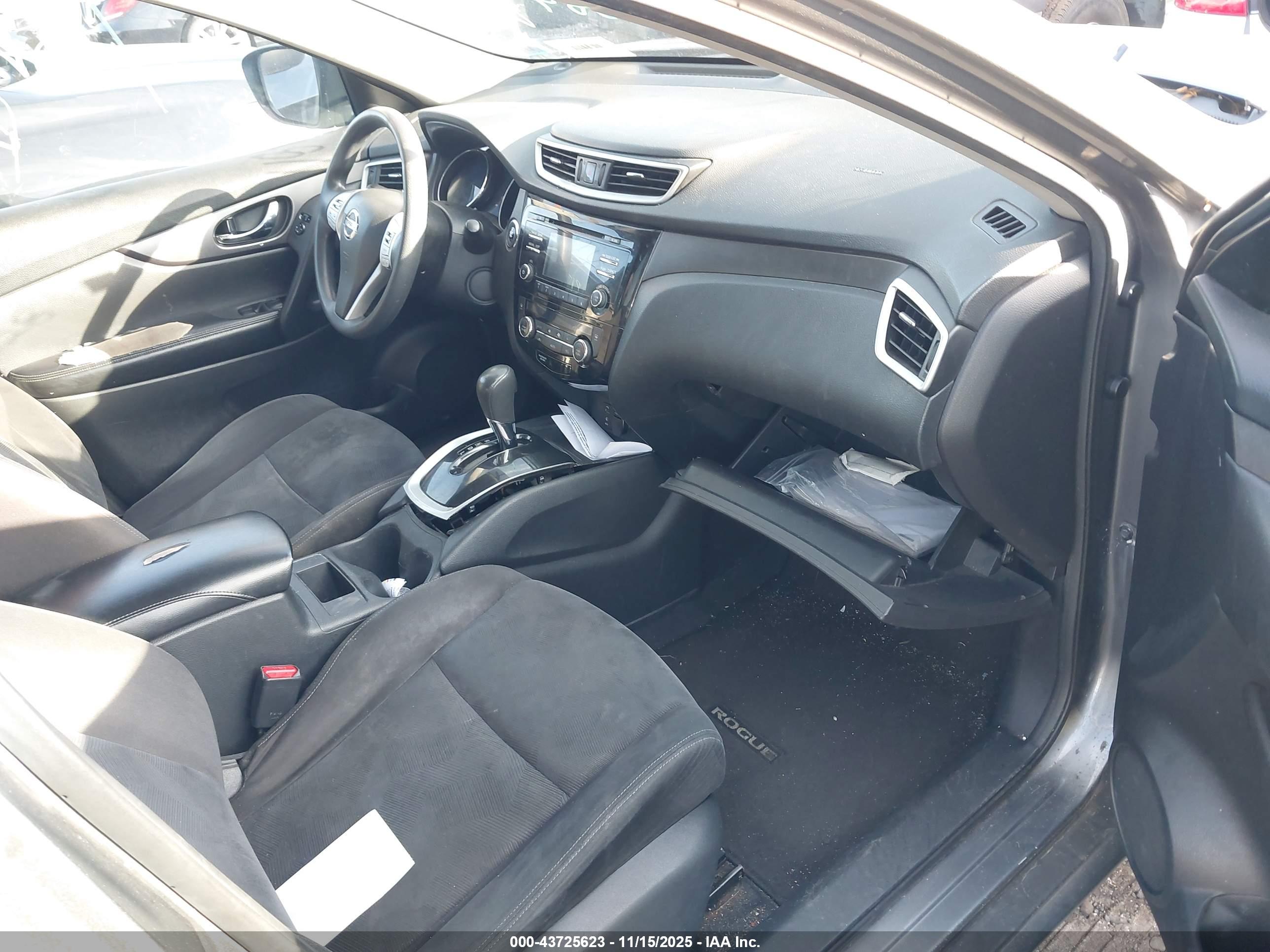 NISSAN ROGUE image 5