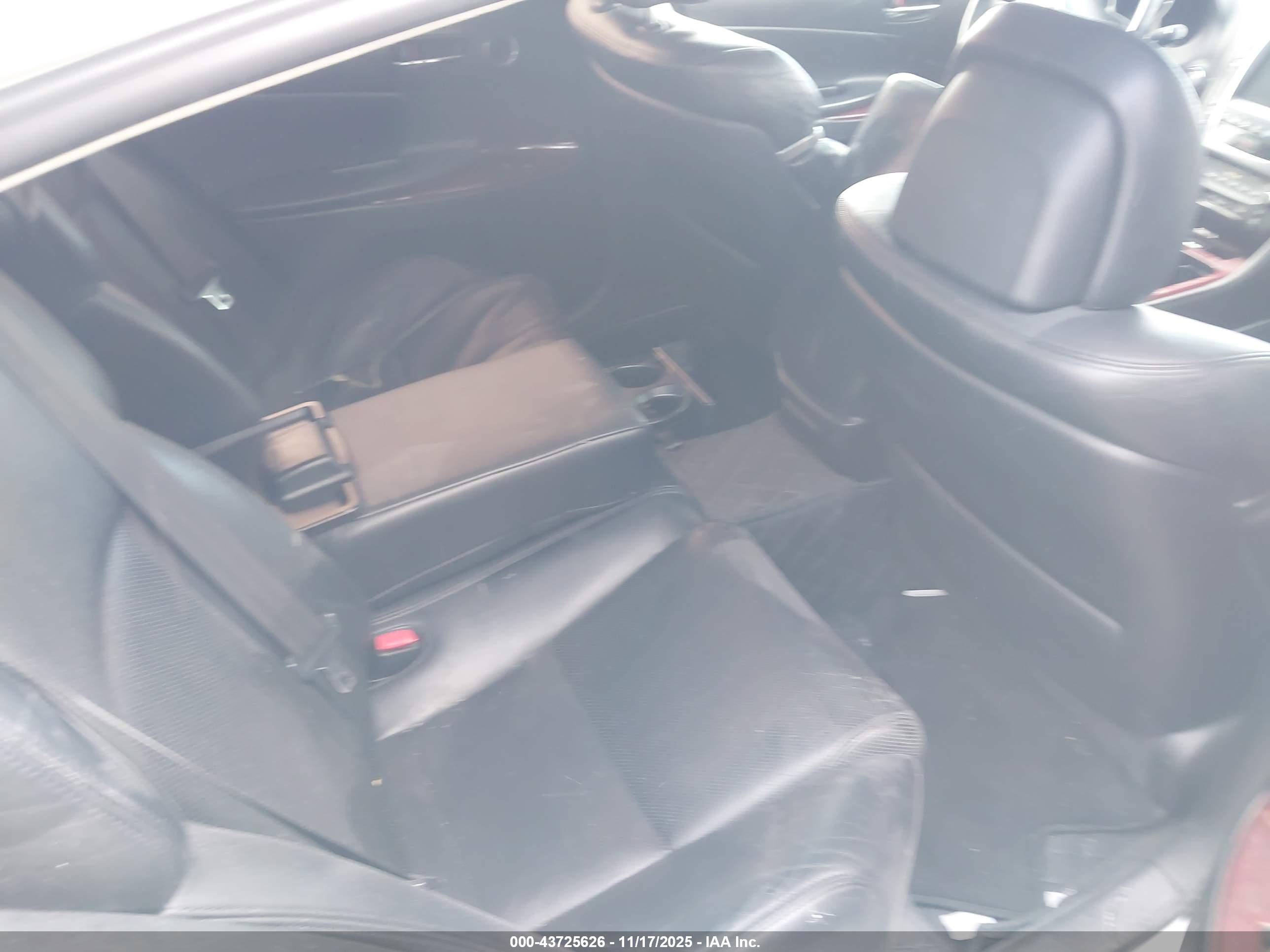LEXUS GS image 8