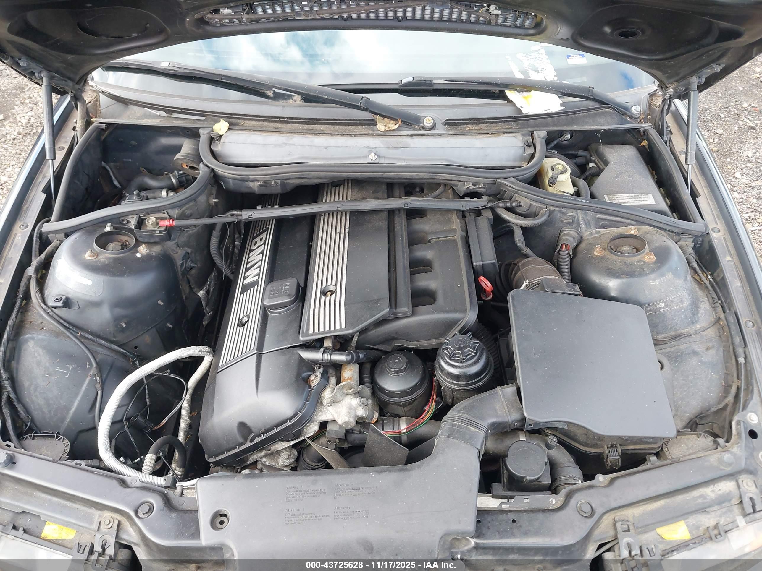 BMW 330CI image 10