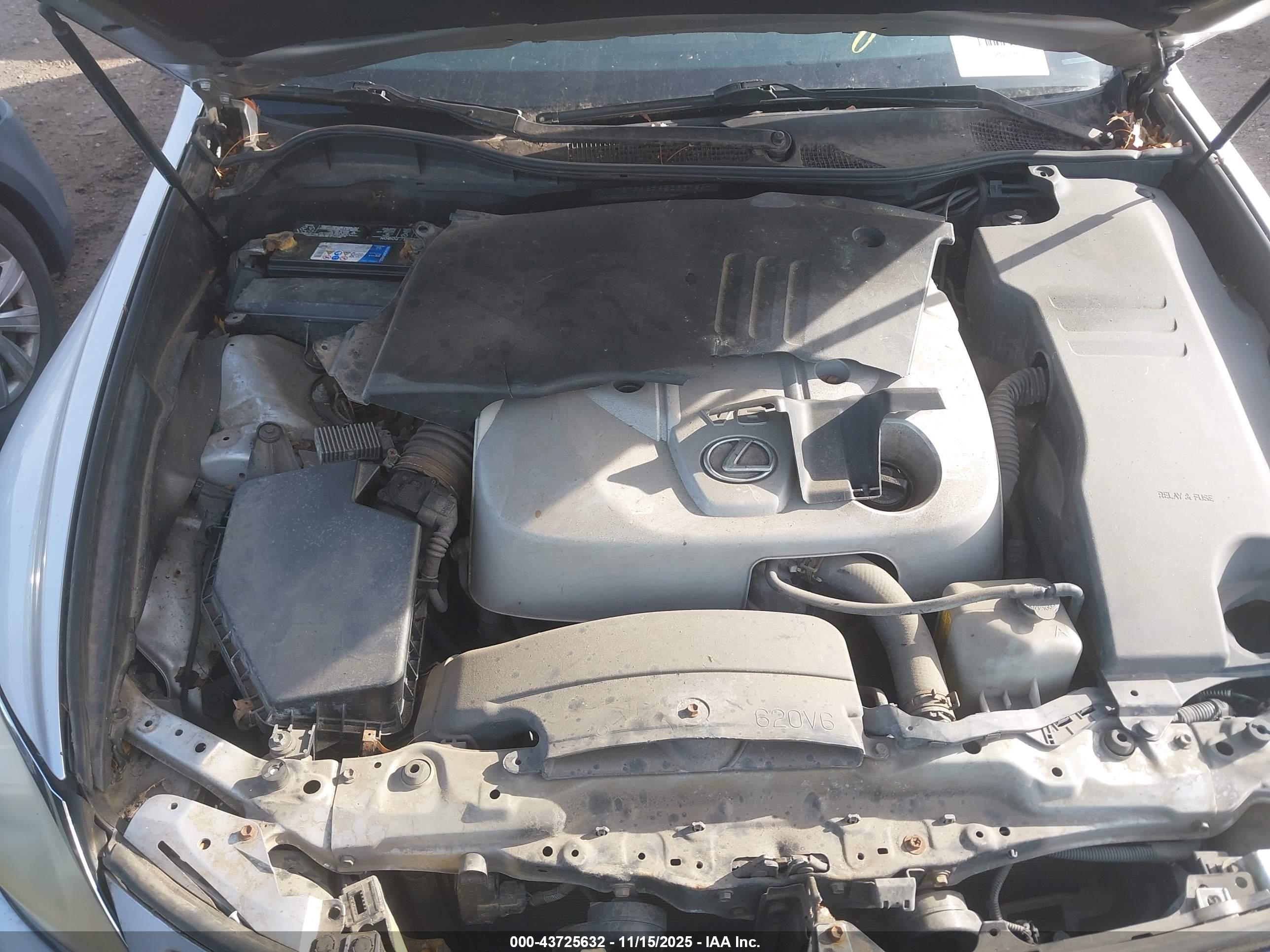 LEXUS GS image 10