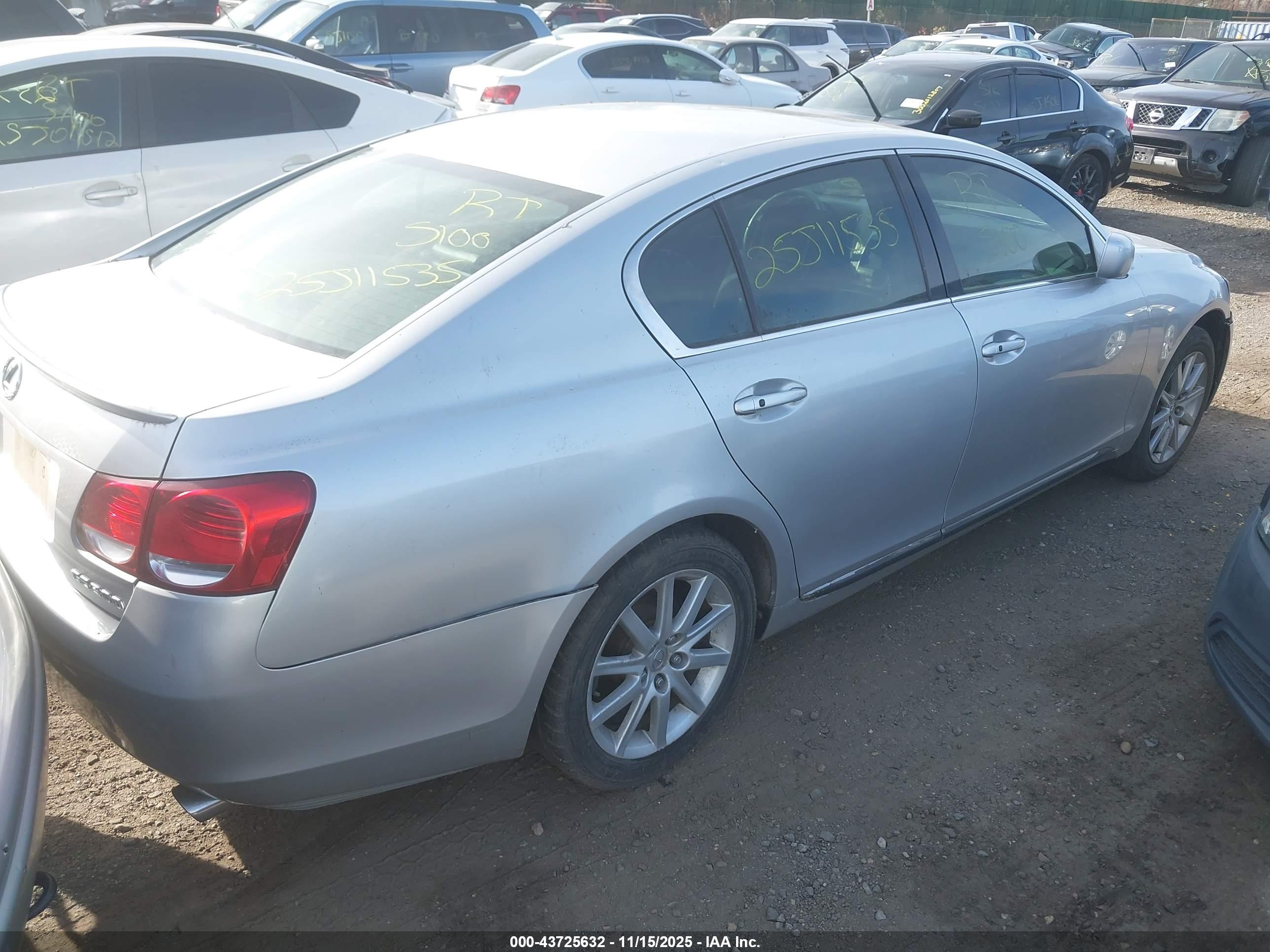 LEXUS GS image 4