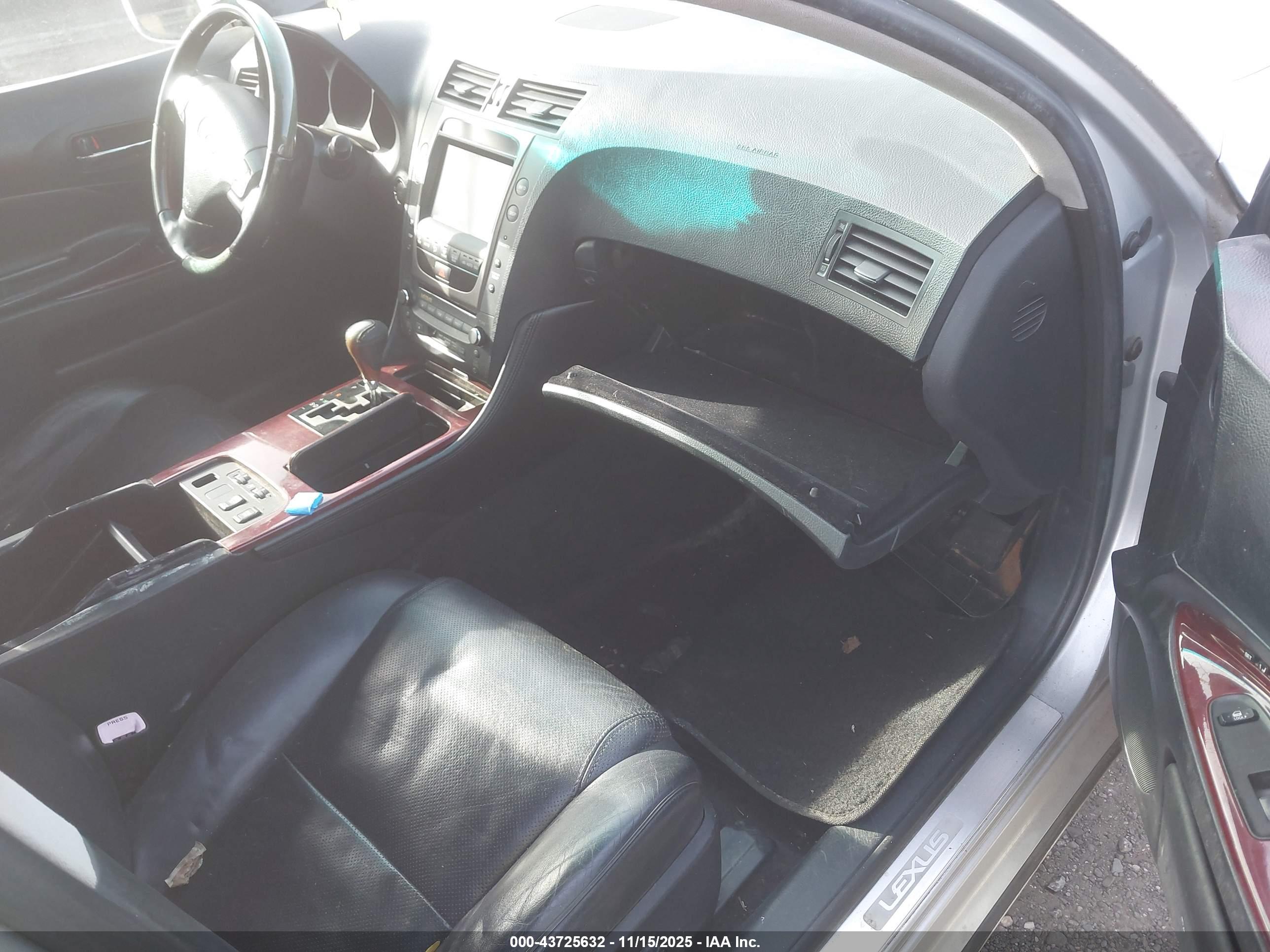 LEXUS GS image 5
