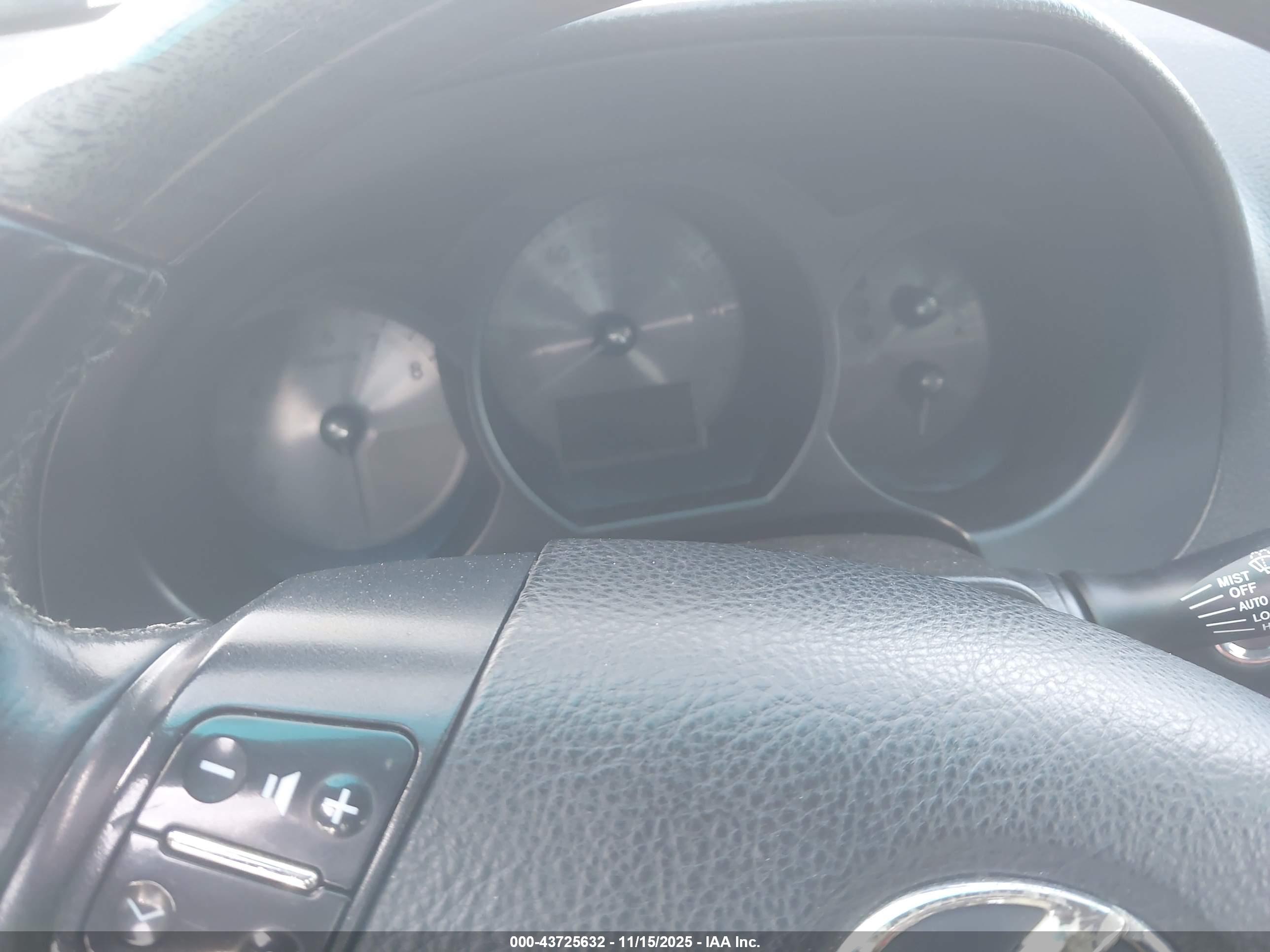 LEXUS GS image 7