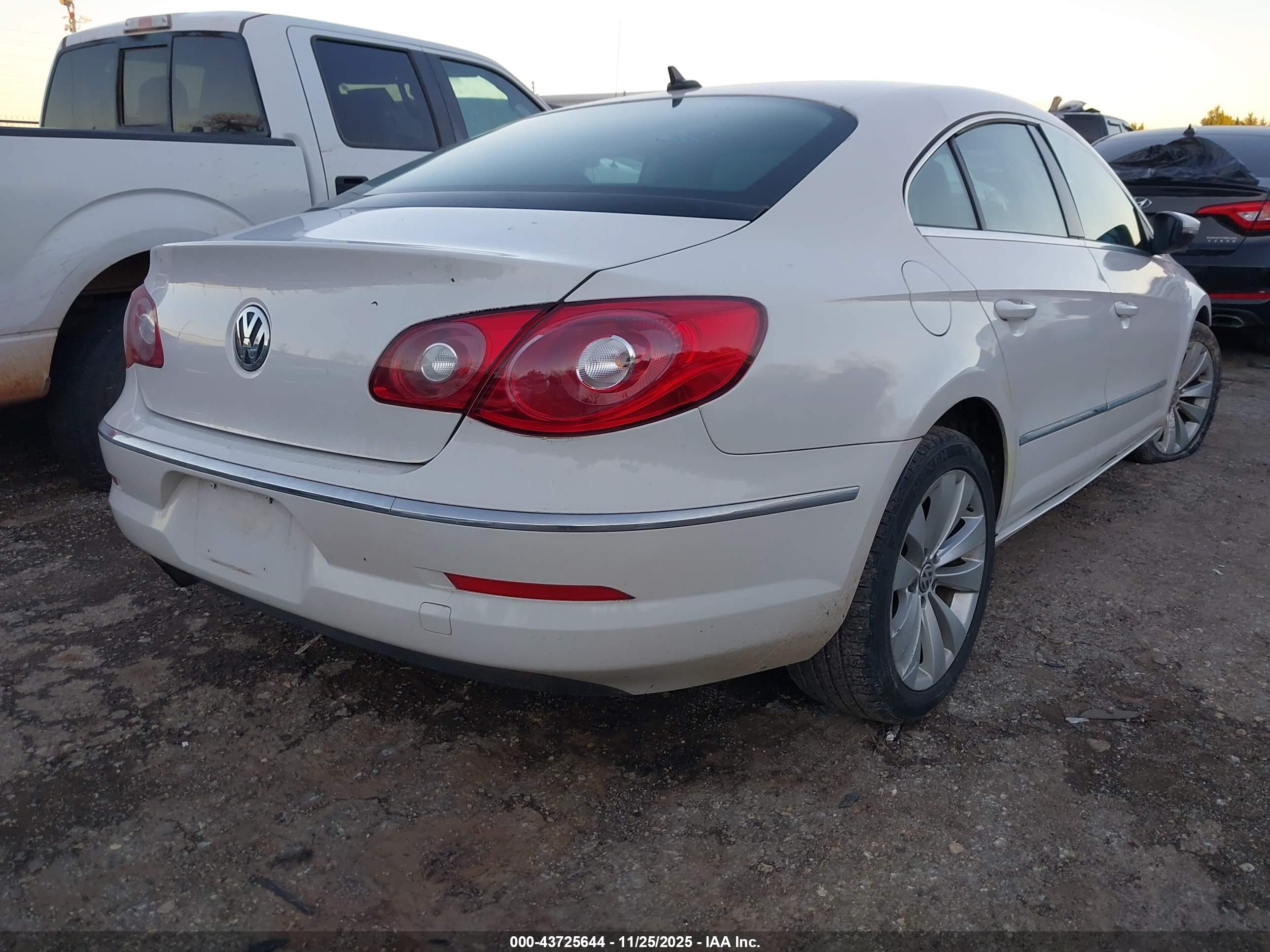 VOLKSWAGEN CC image 4