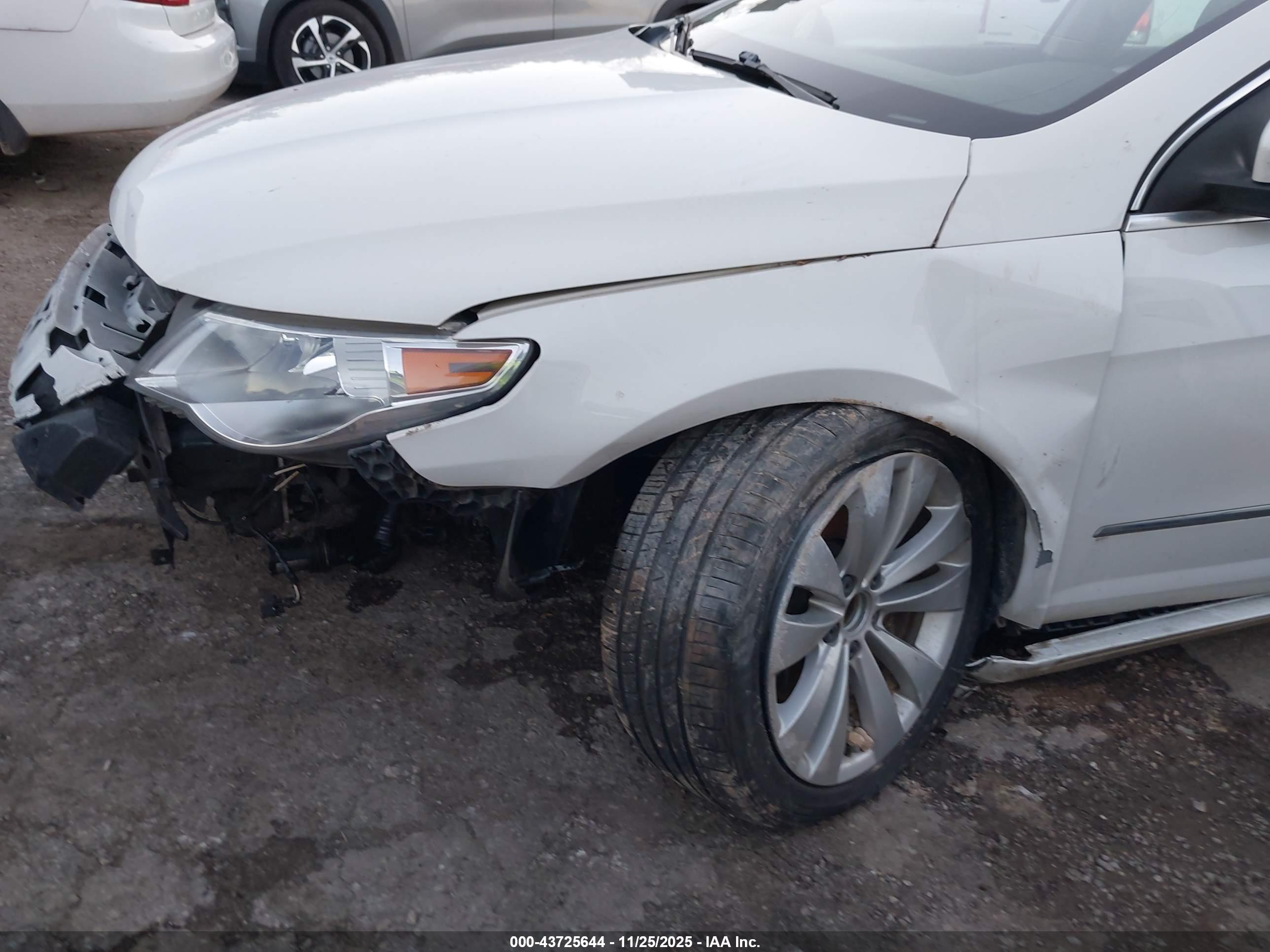 VOLKSWAGEN CC image 6