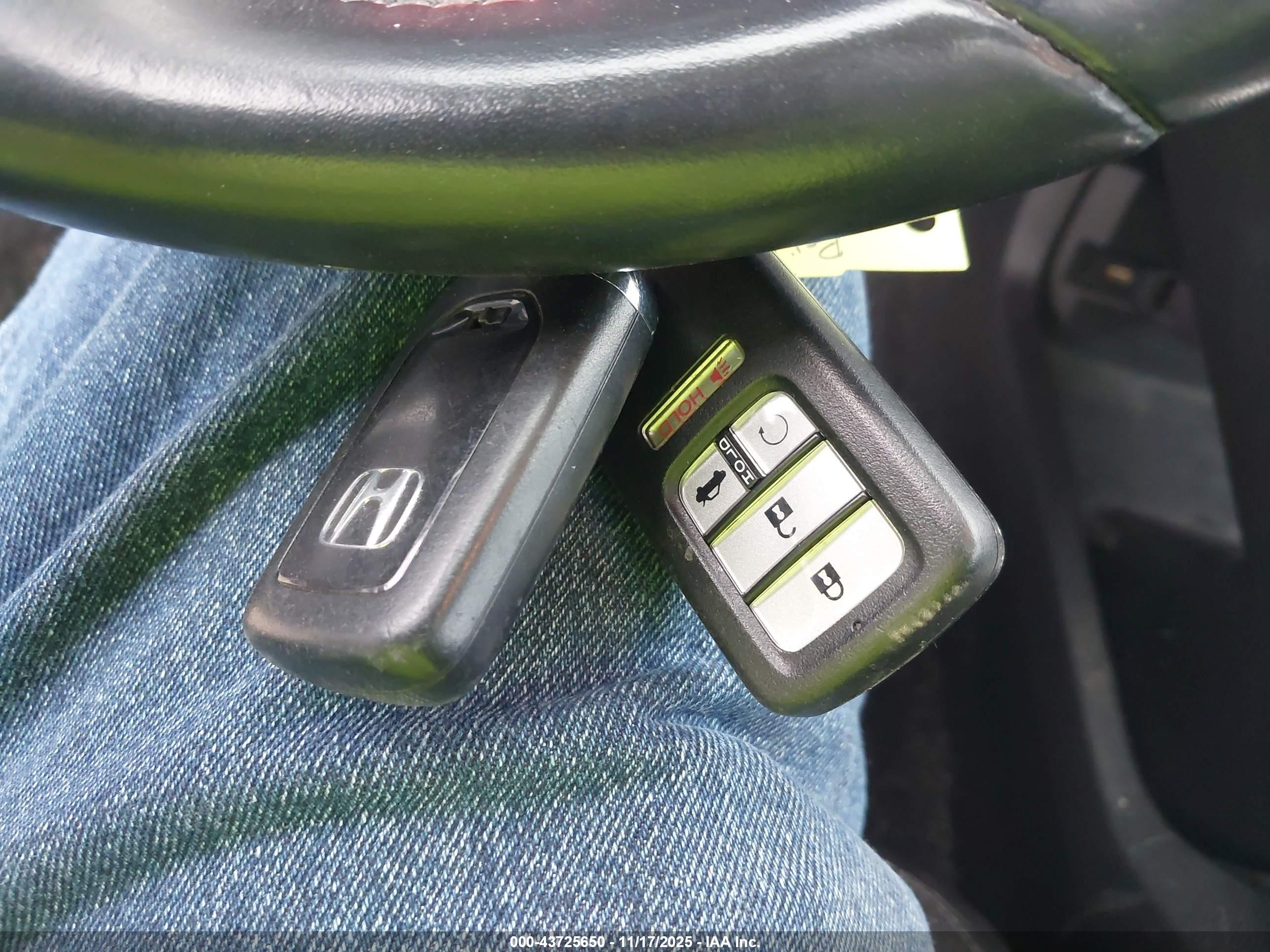 HONDA CIVIC image 11