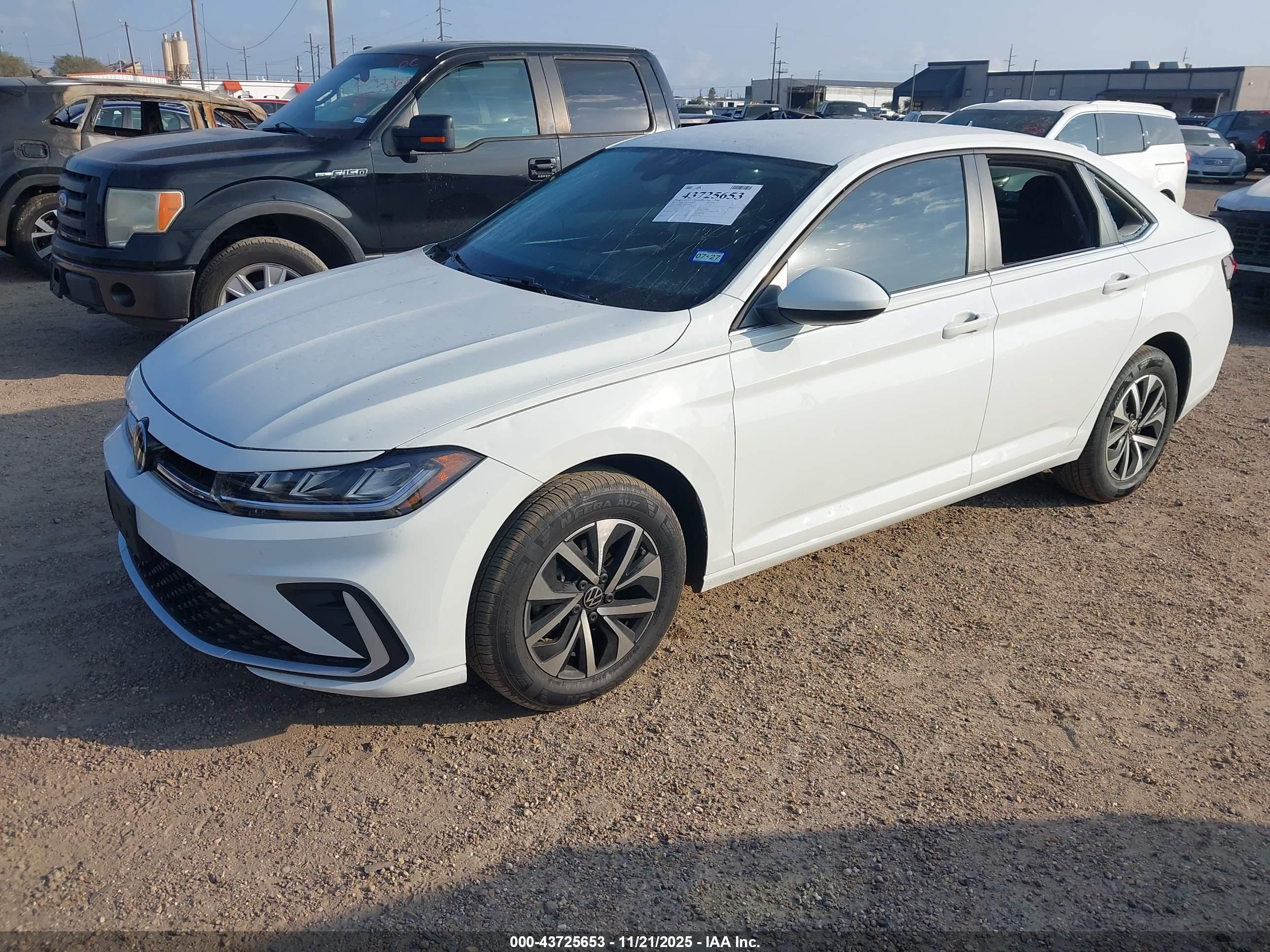 VOLKSWAGEN JETTA image 2