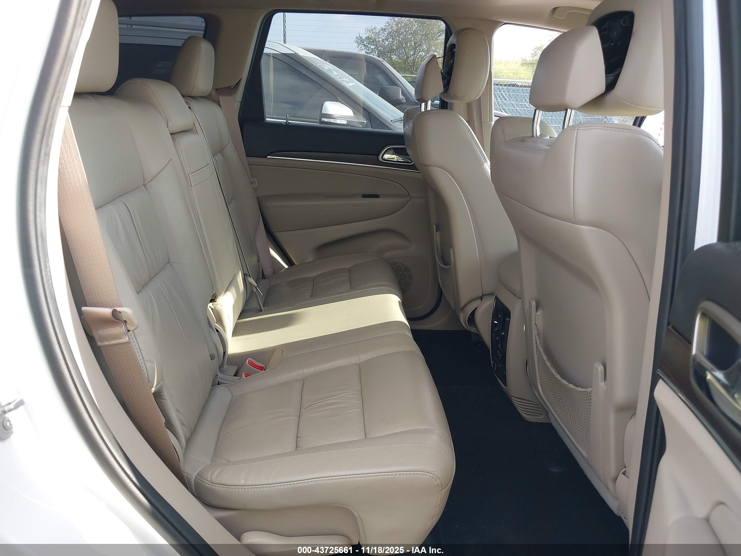 JEEP GRAND image 8