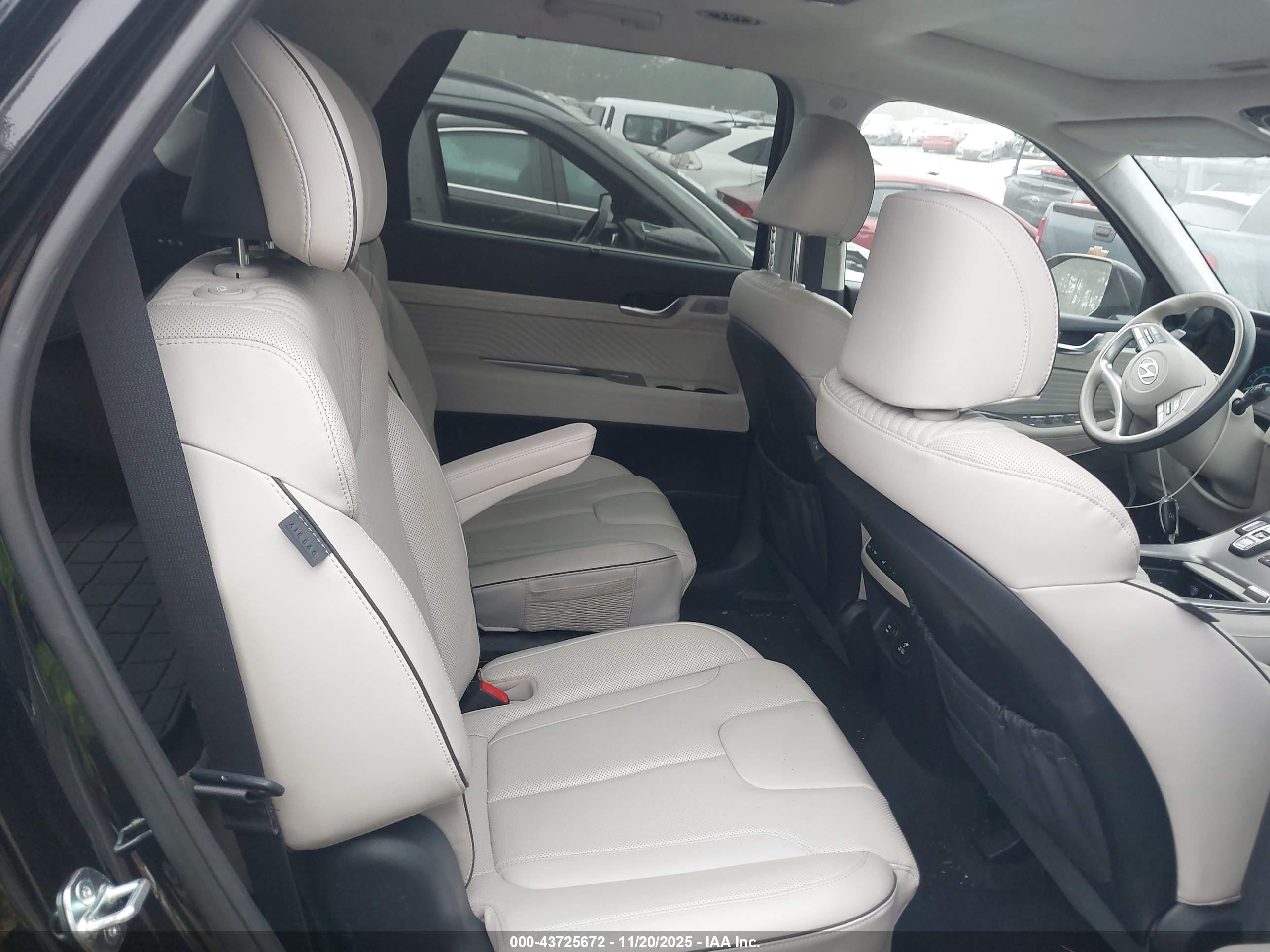 HYUNDAI PALISADE image 8