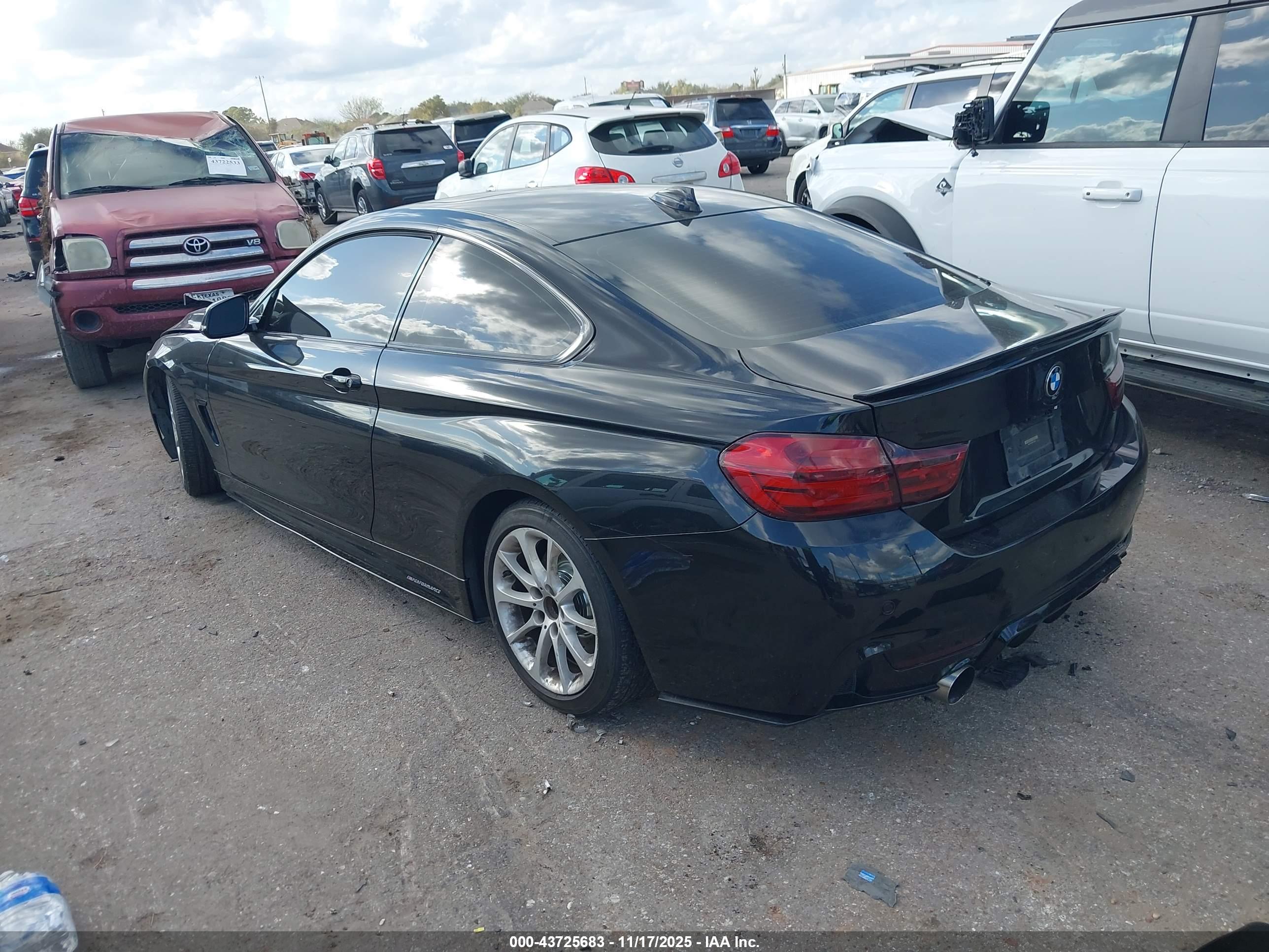 BMW 440I image 3
