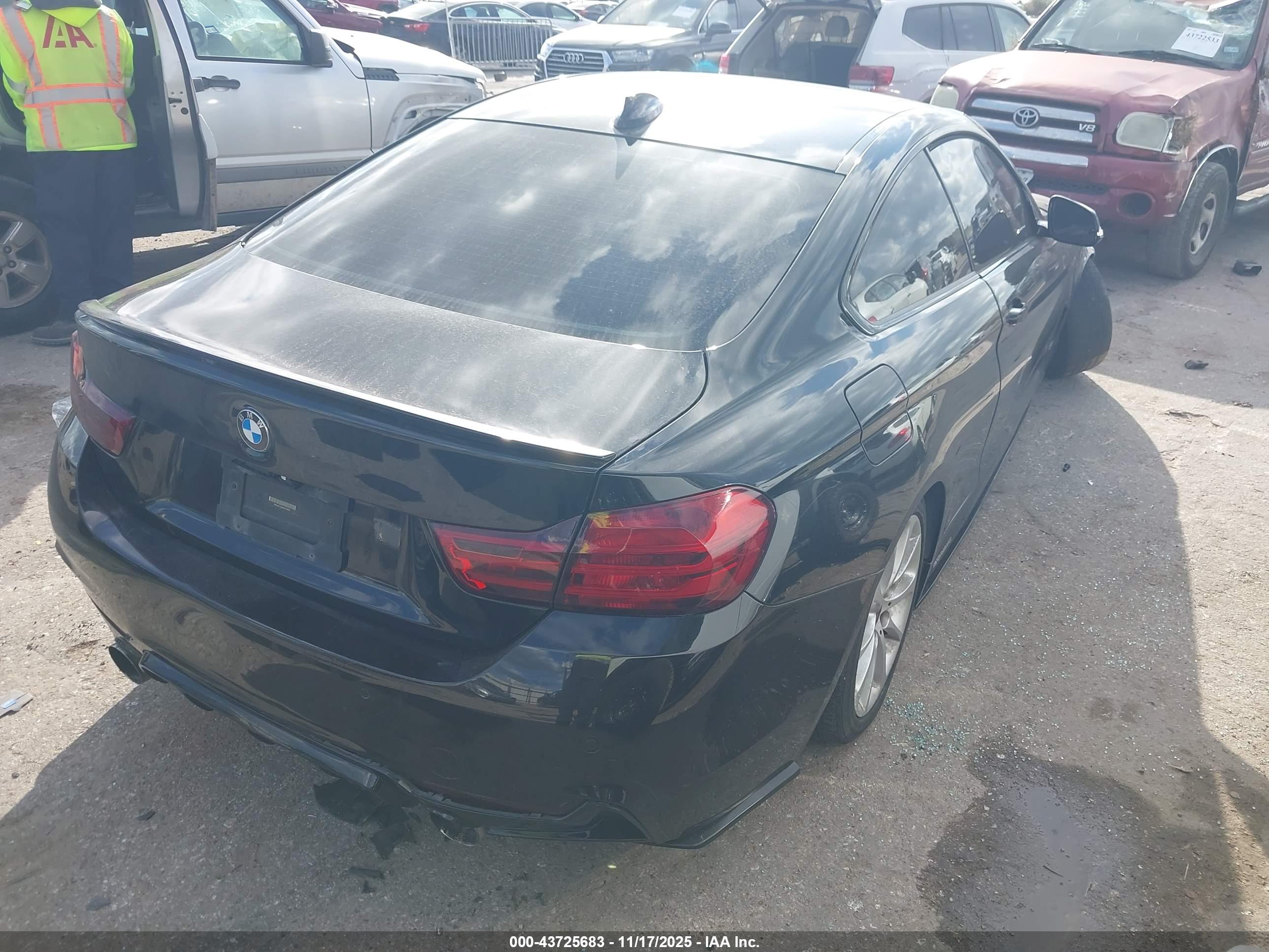 BMW 440I image 4