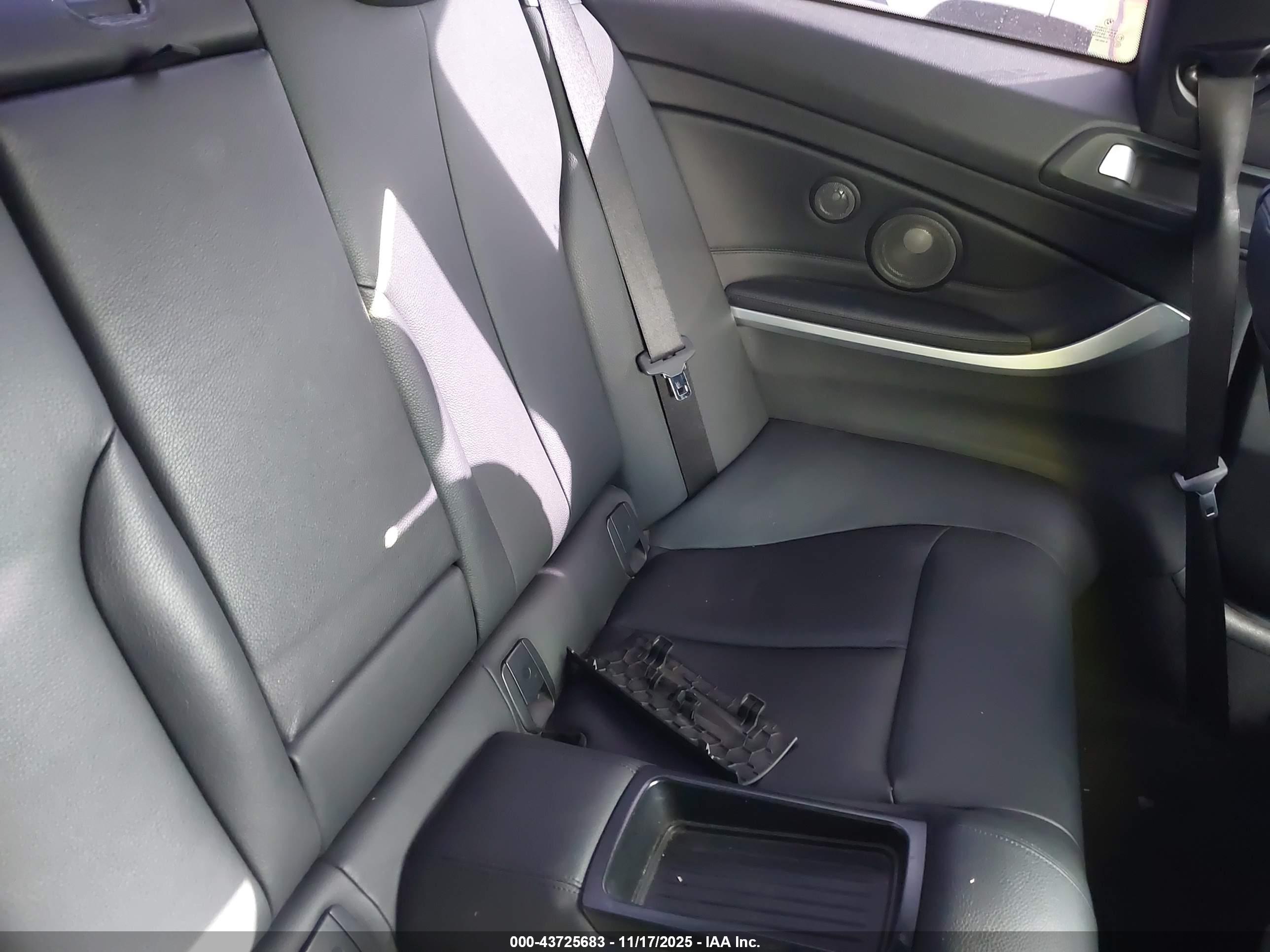 BMW 440I image 8