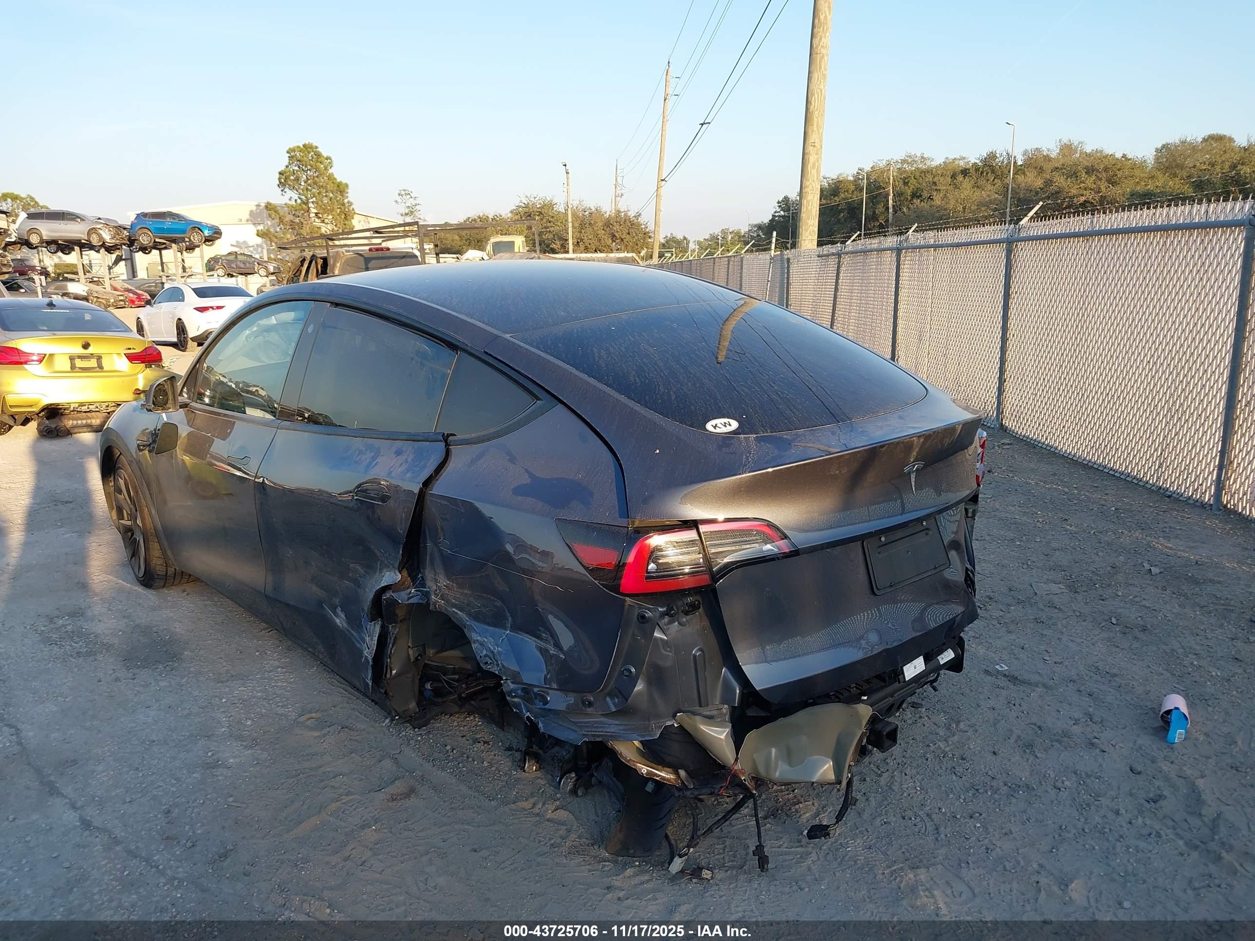 TESLA MODEL image 6