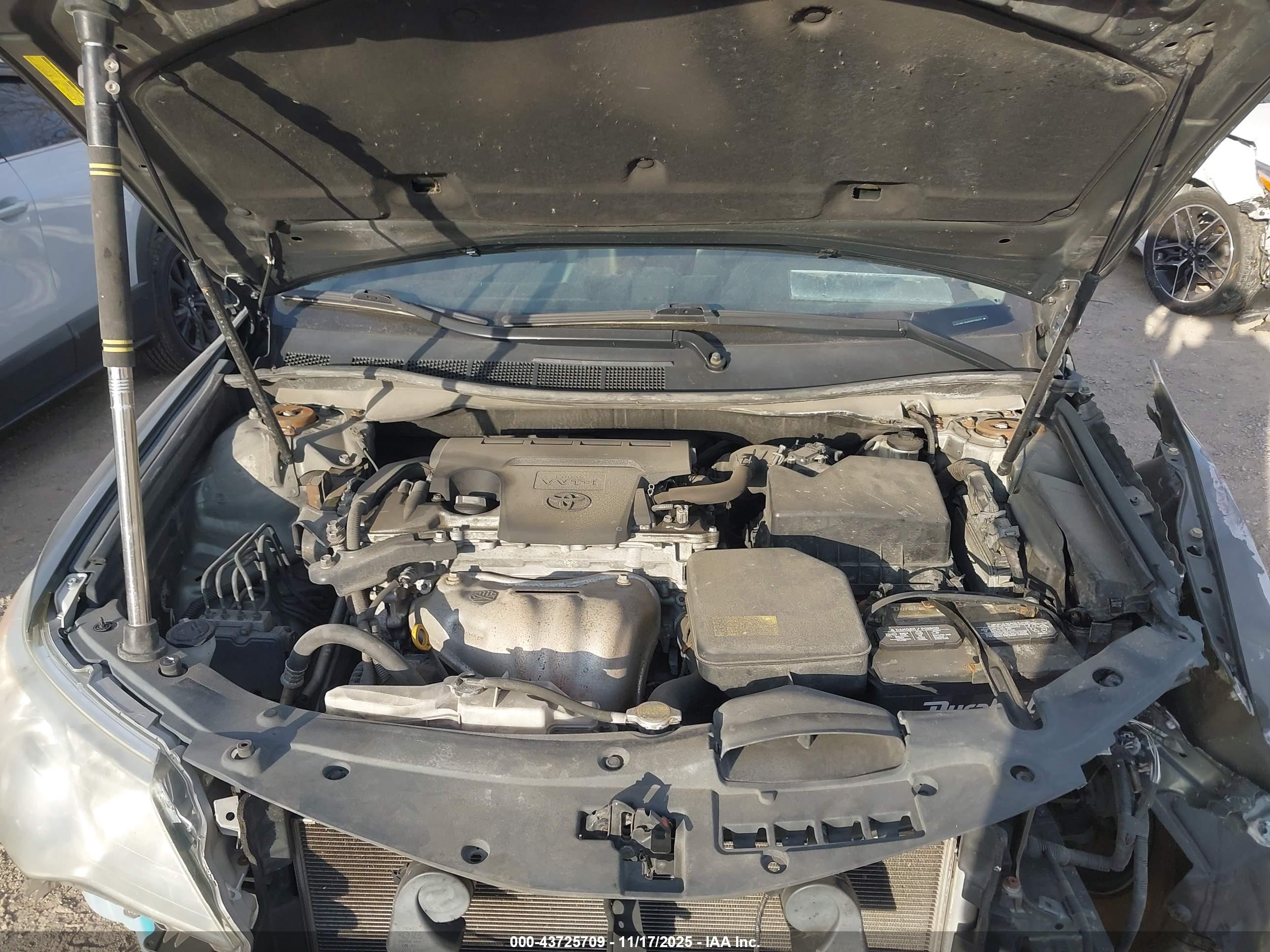 TOYOTA CAMRY image 10