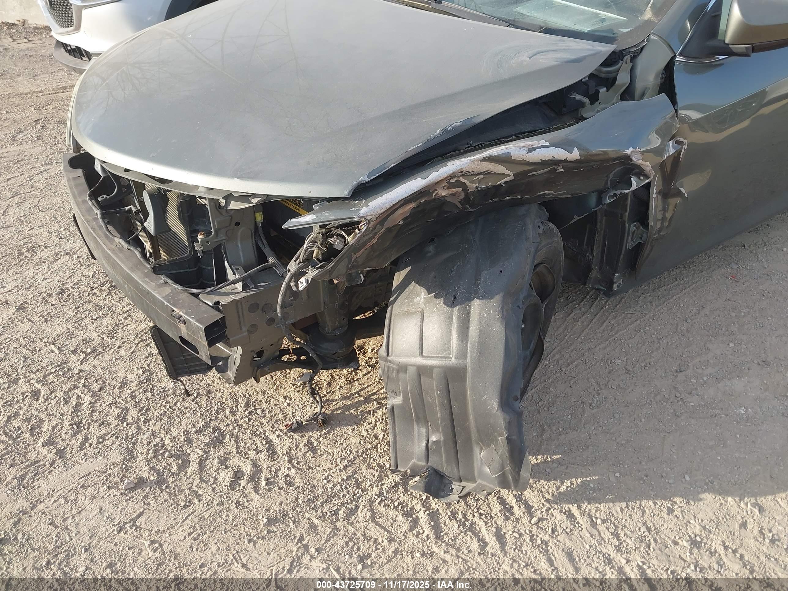 TOYOTA CAMRY image 6