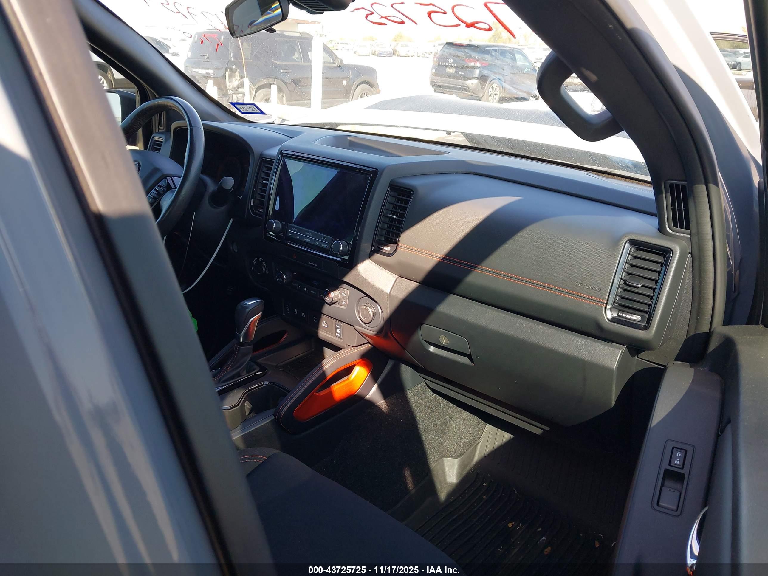 NISSAN FRONTIER image 5