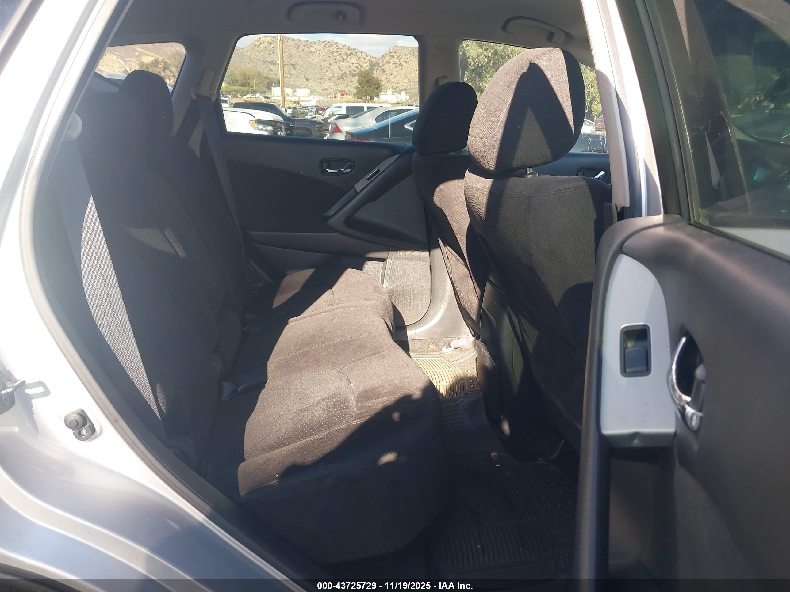 NISSAN MURANO image 8