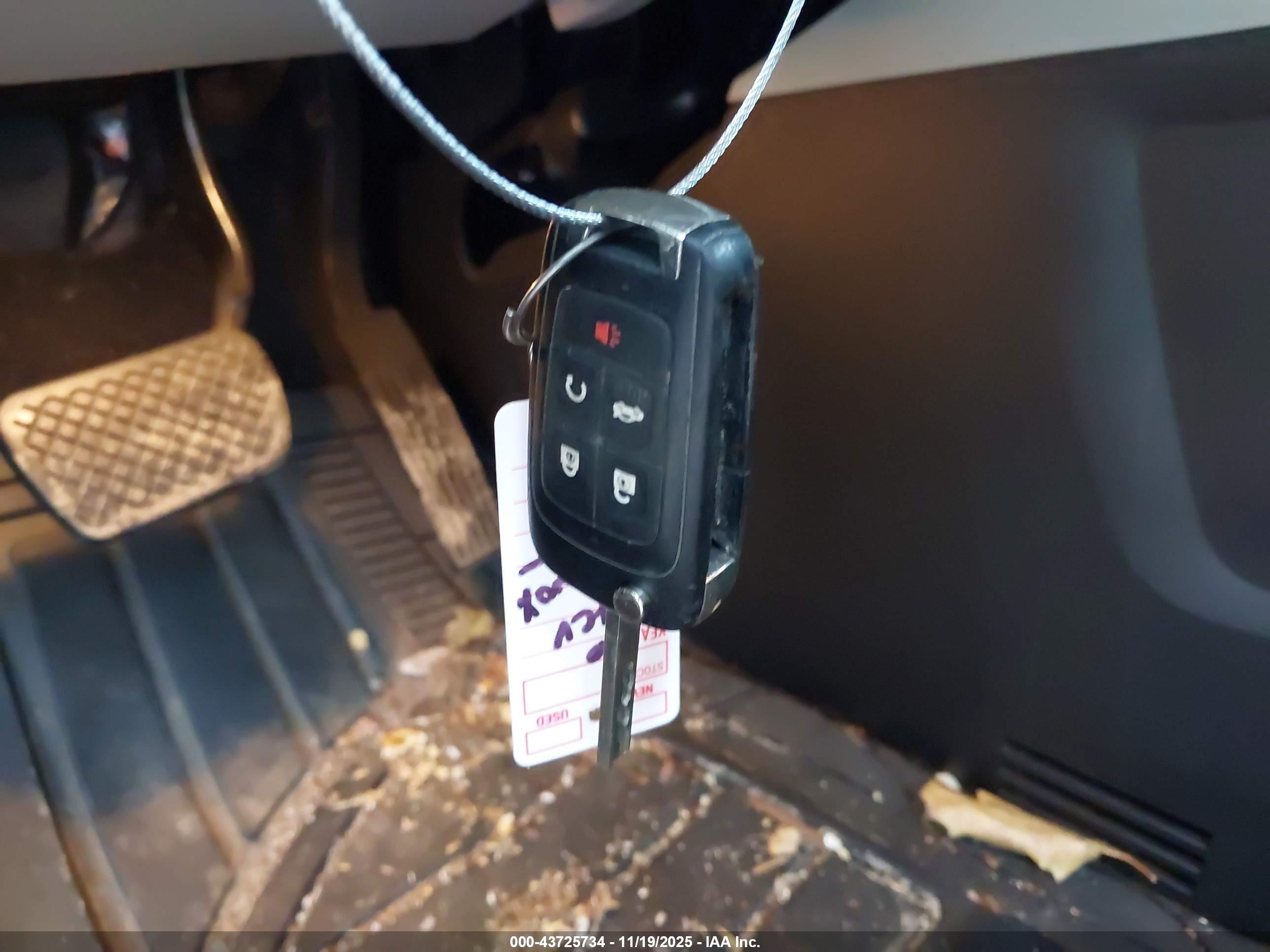 CHEVROLET EQUINOX image 11