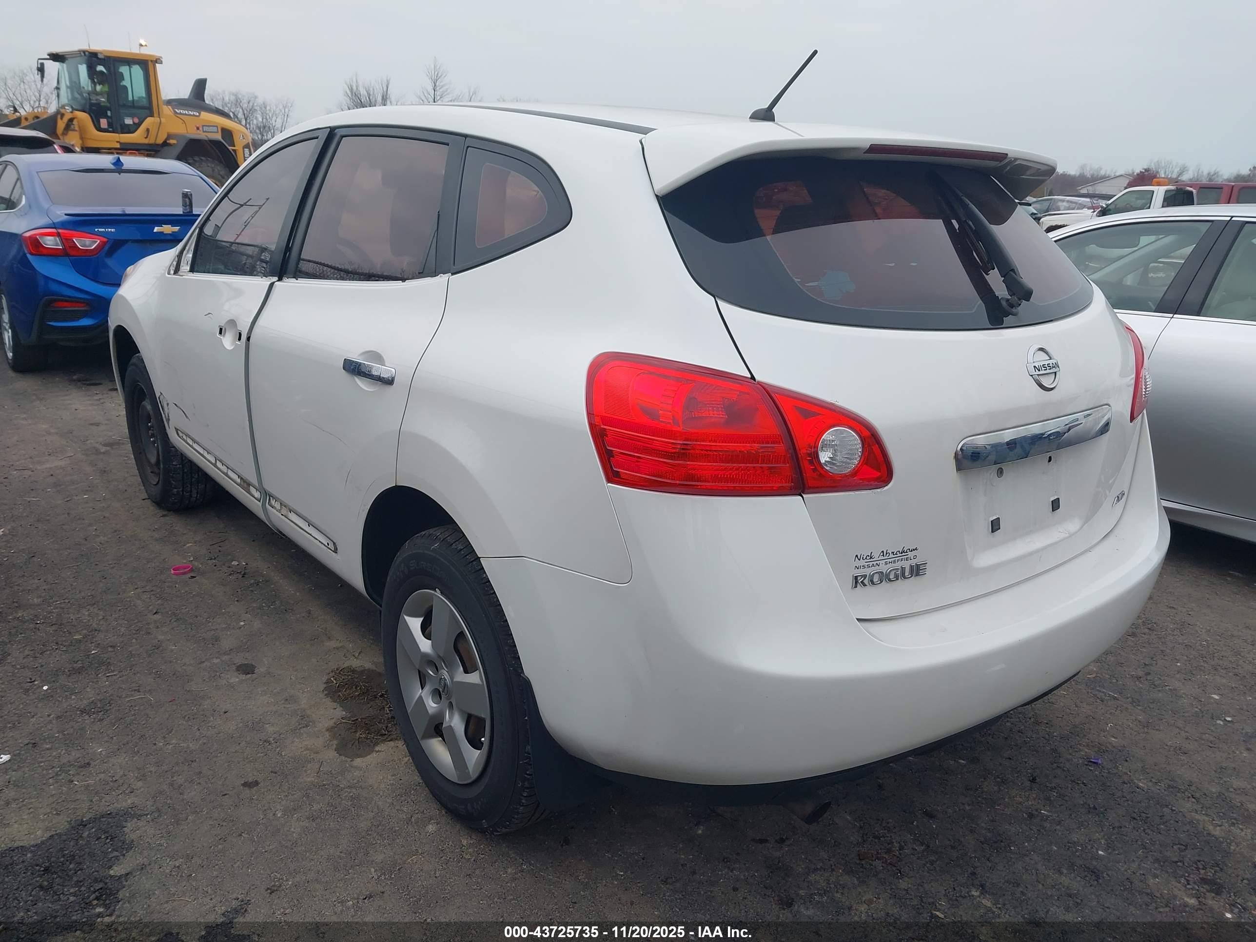 NISSAN ROGUE image 3