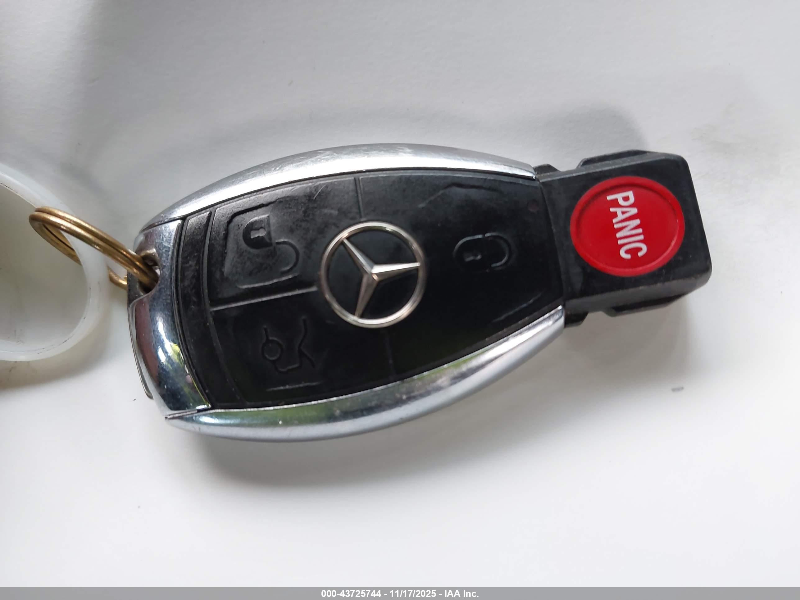 MERCEDES-BENZ C image 11