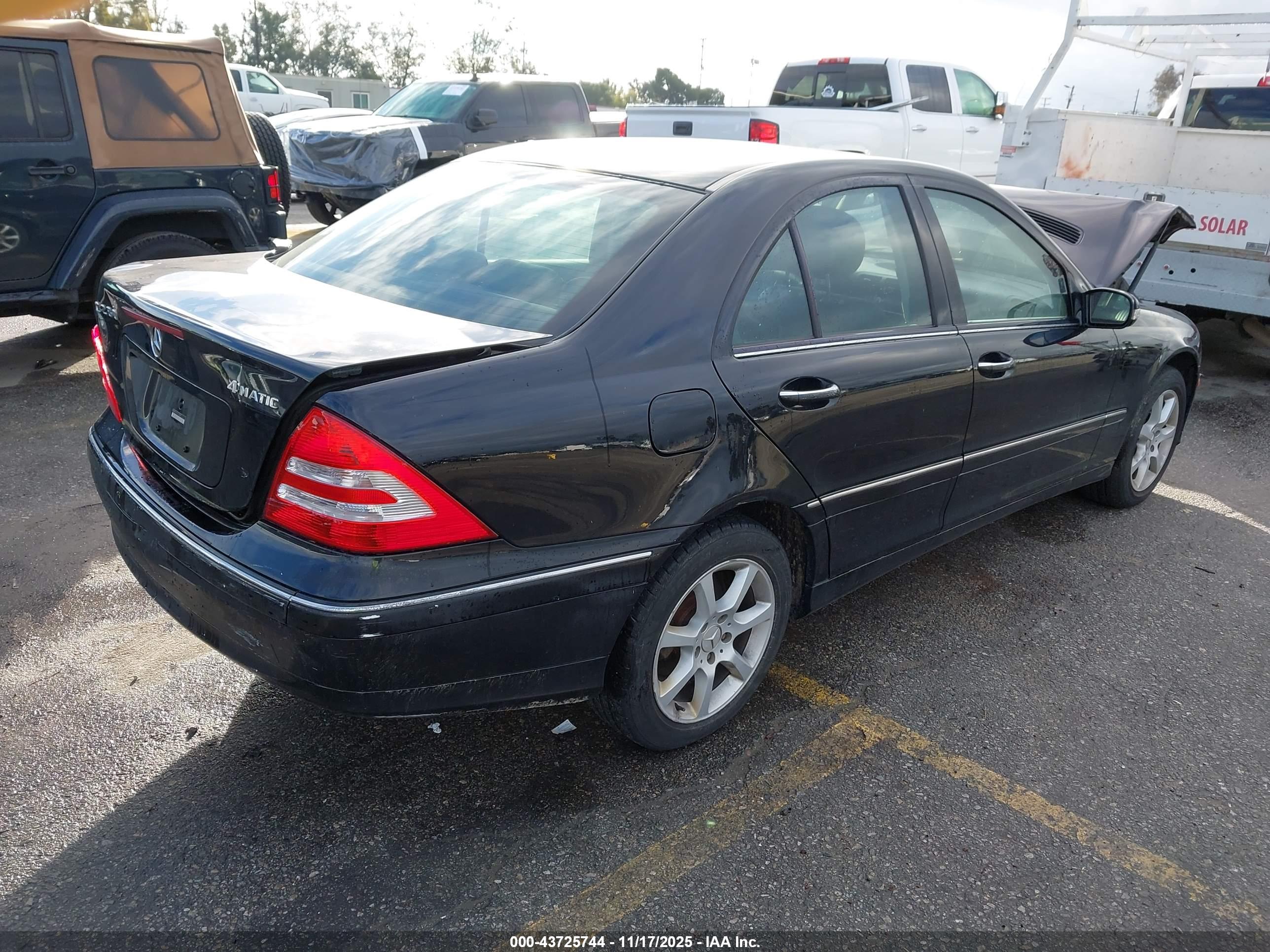 MERCEDES-BENZ C image 4