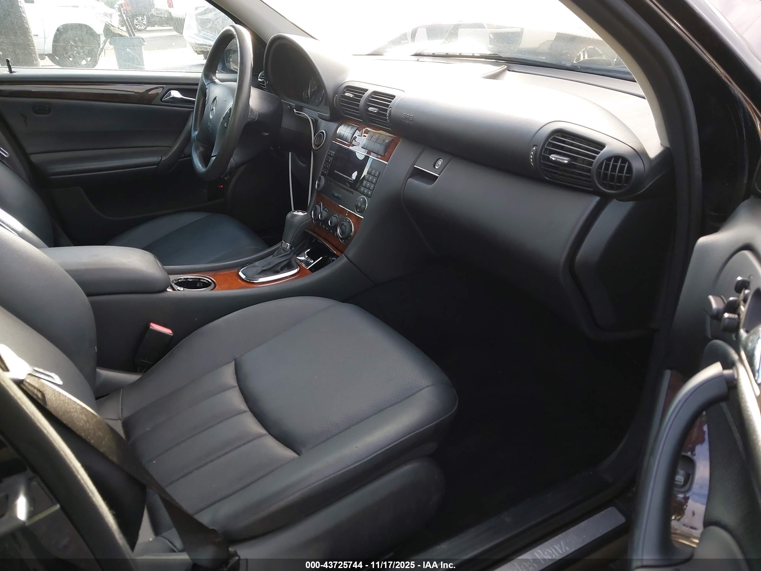 MERCEDES-BENZ C image 5