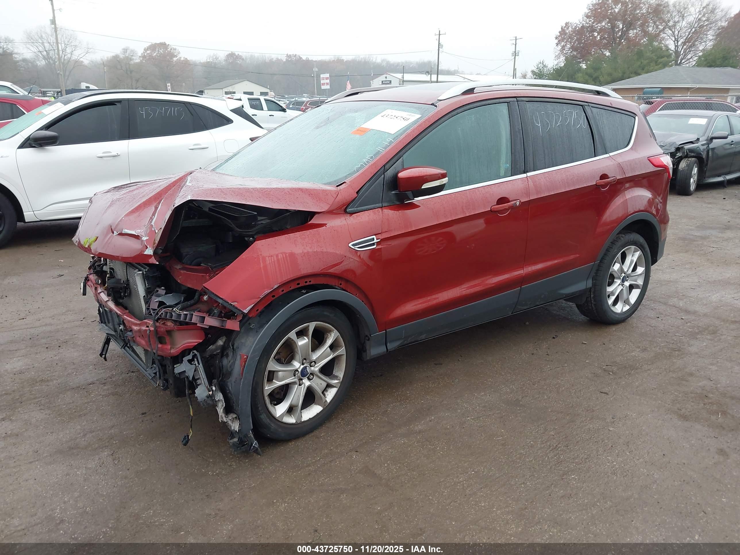 FORD ESCAPE image 2