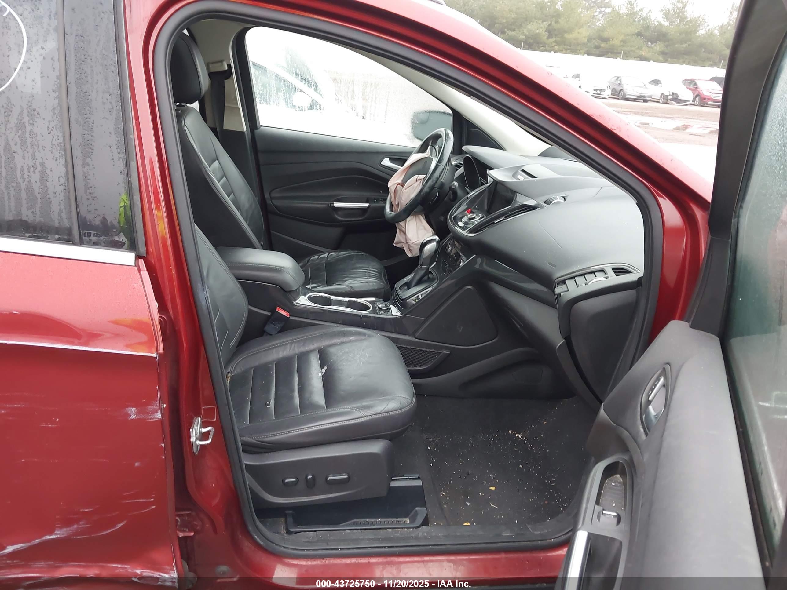 FORD ESCAPE image 5