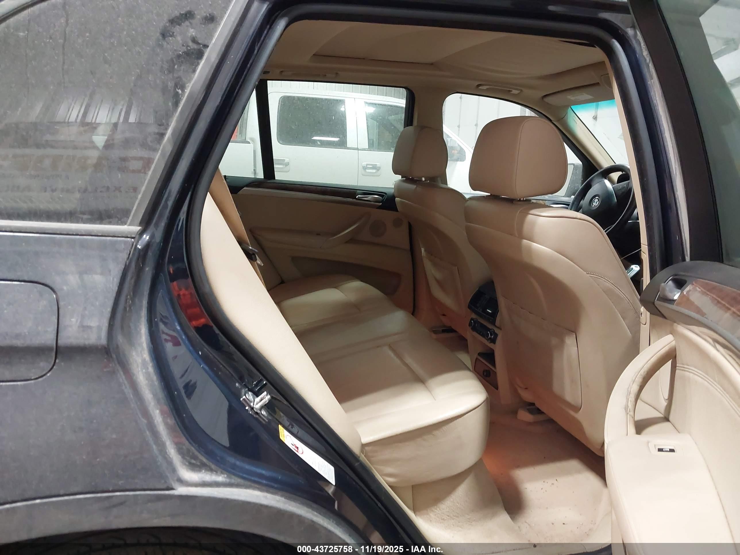 BMW X5 image 8