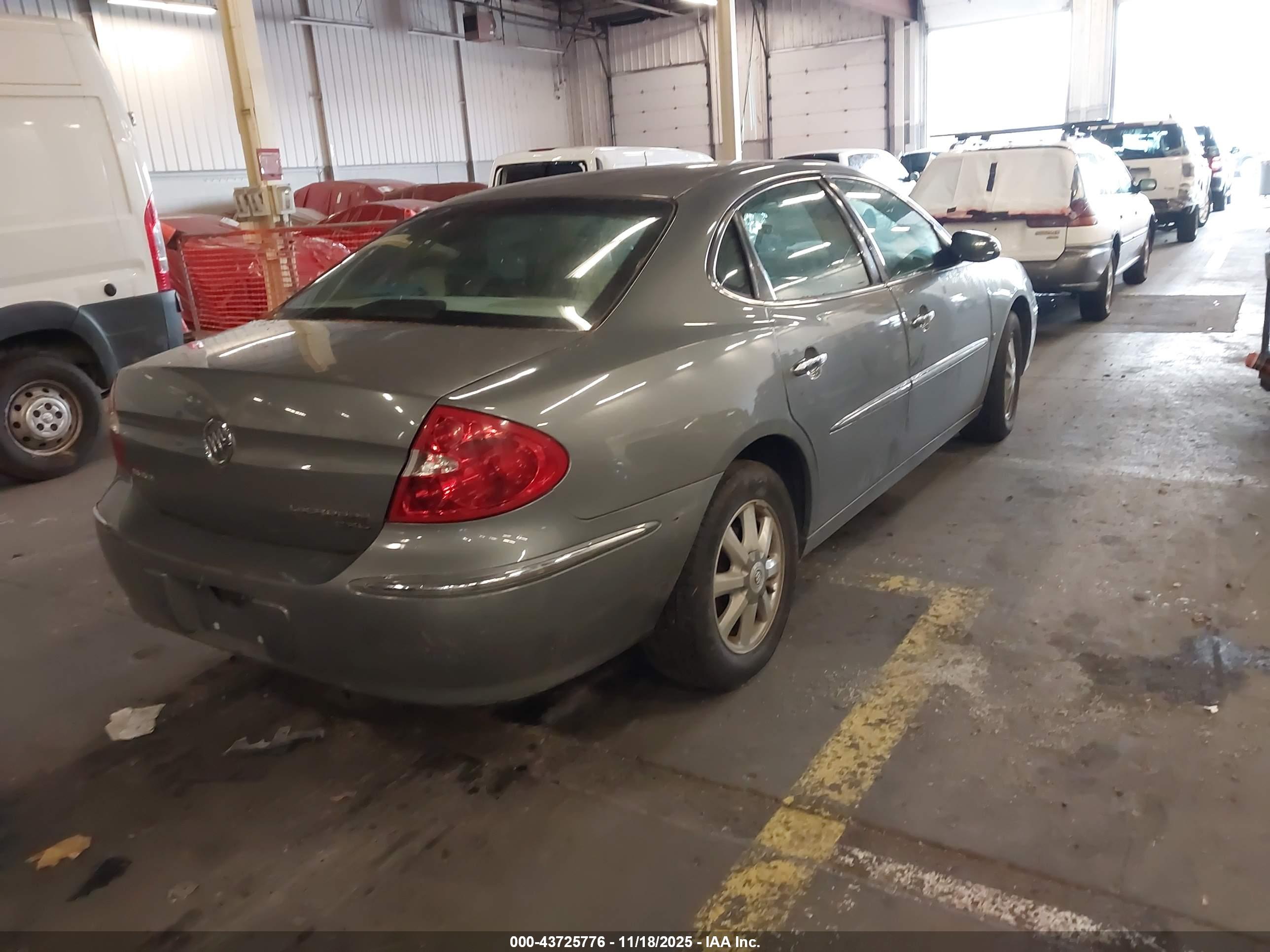 BUICK LACROSSE image 4