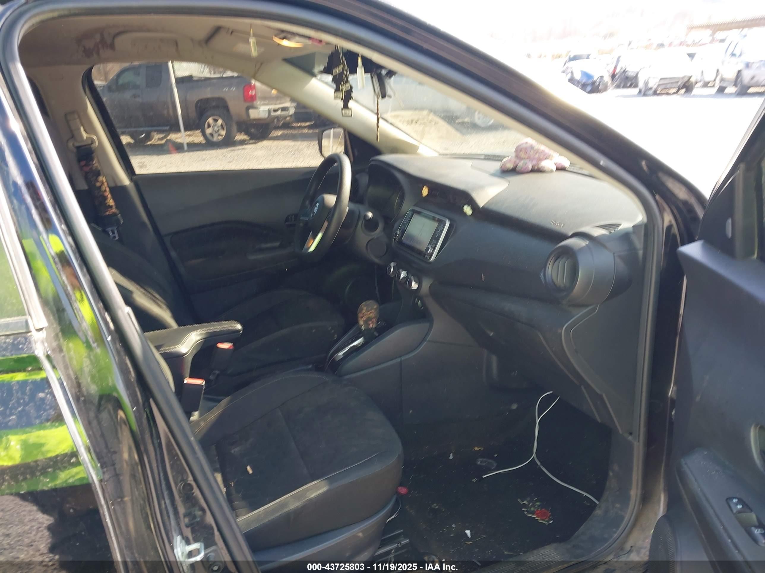 NISSAN KICKS image 5