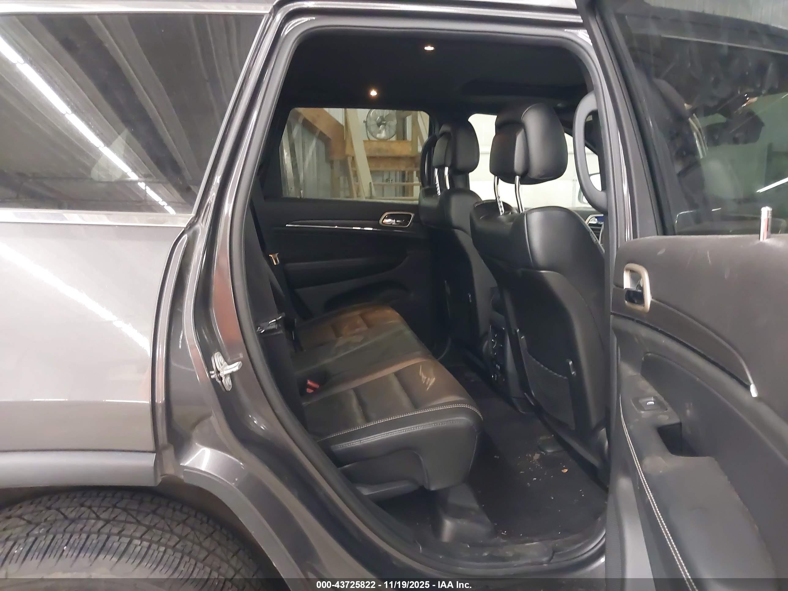 JEEP GRAND image 8