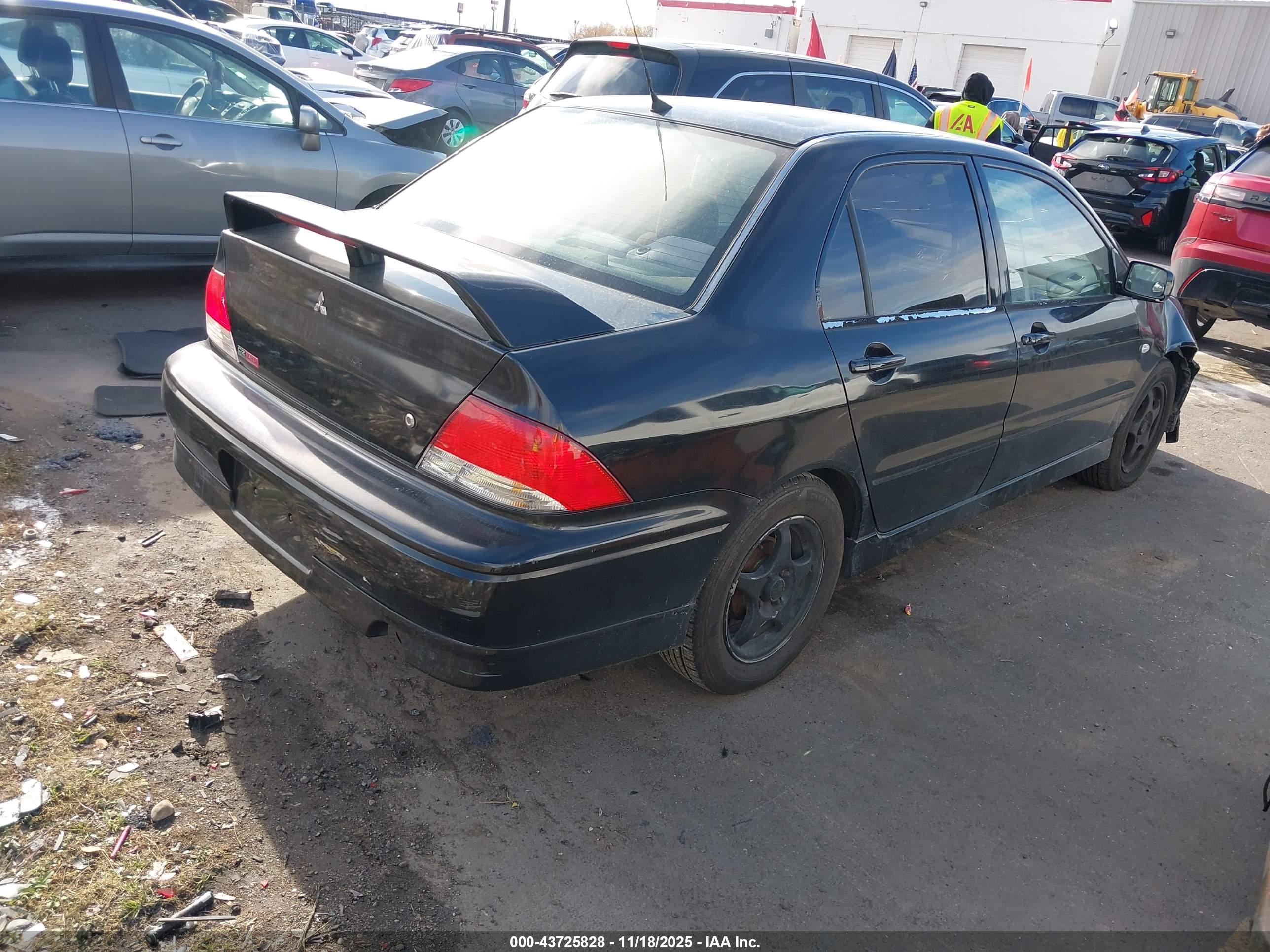 MITSUBISHI LANCER image 4