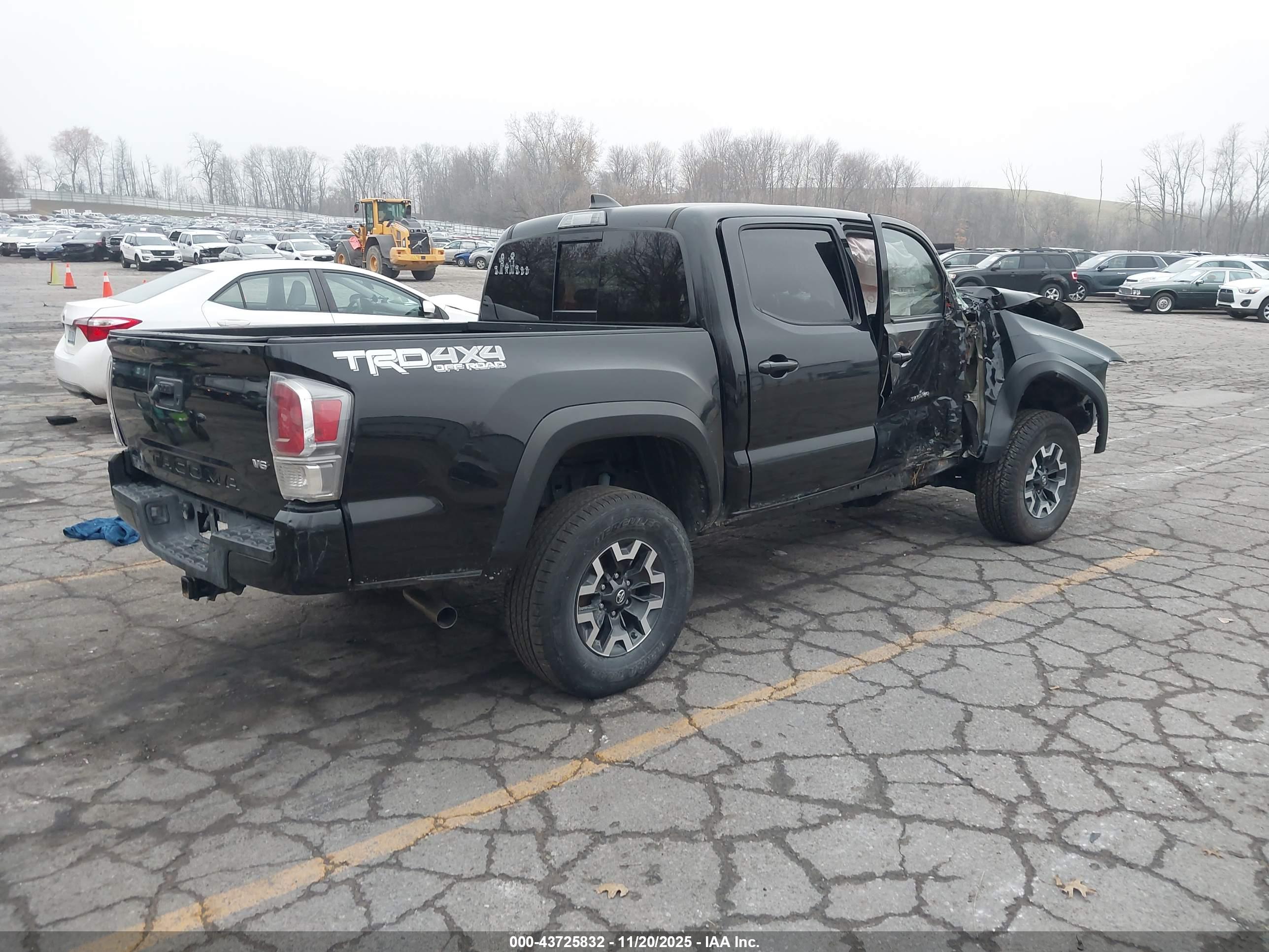 TOYOTA TACOMA image 4