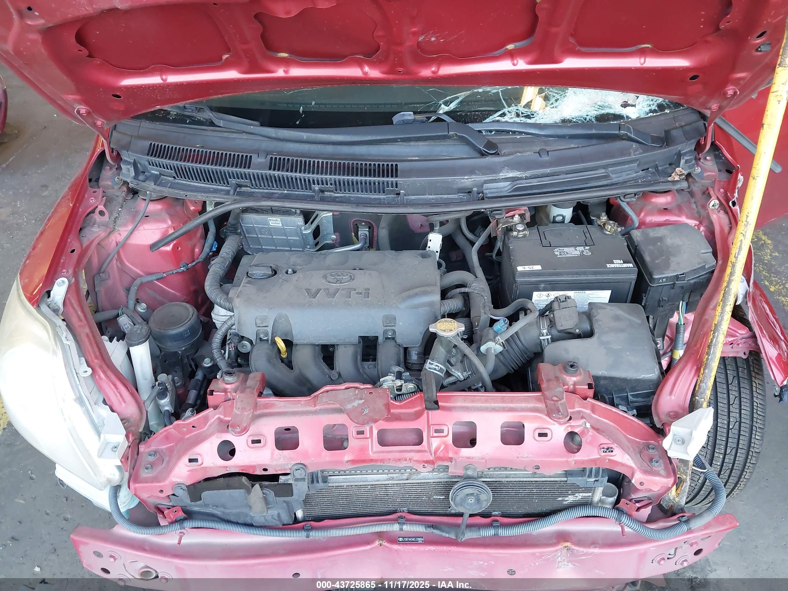 TOYOTA YARIS image 10