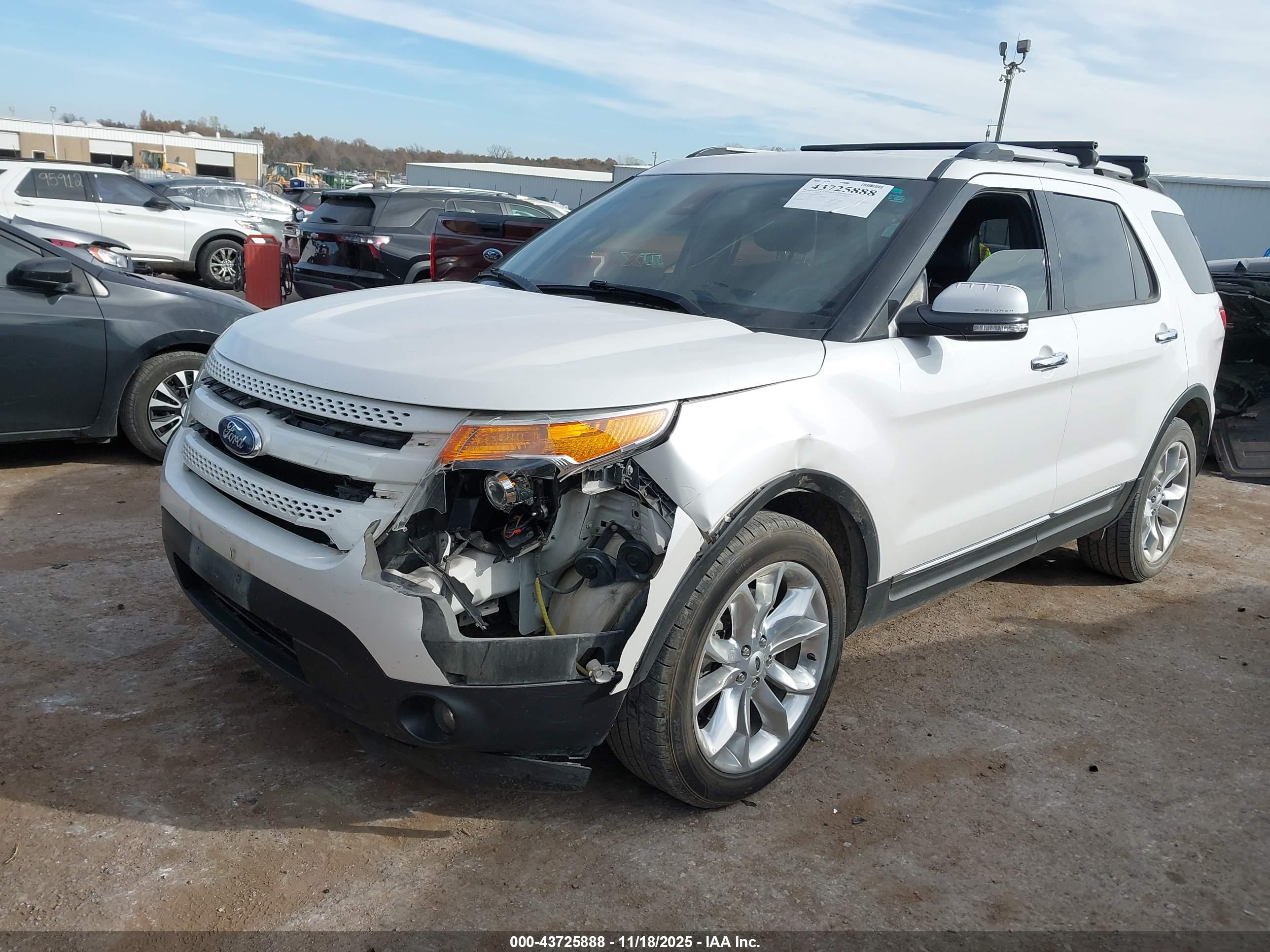 FORD EXPLORER image 2