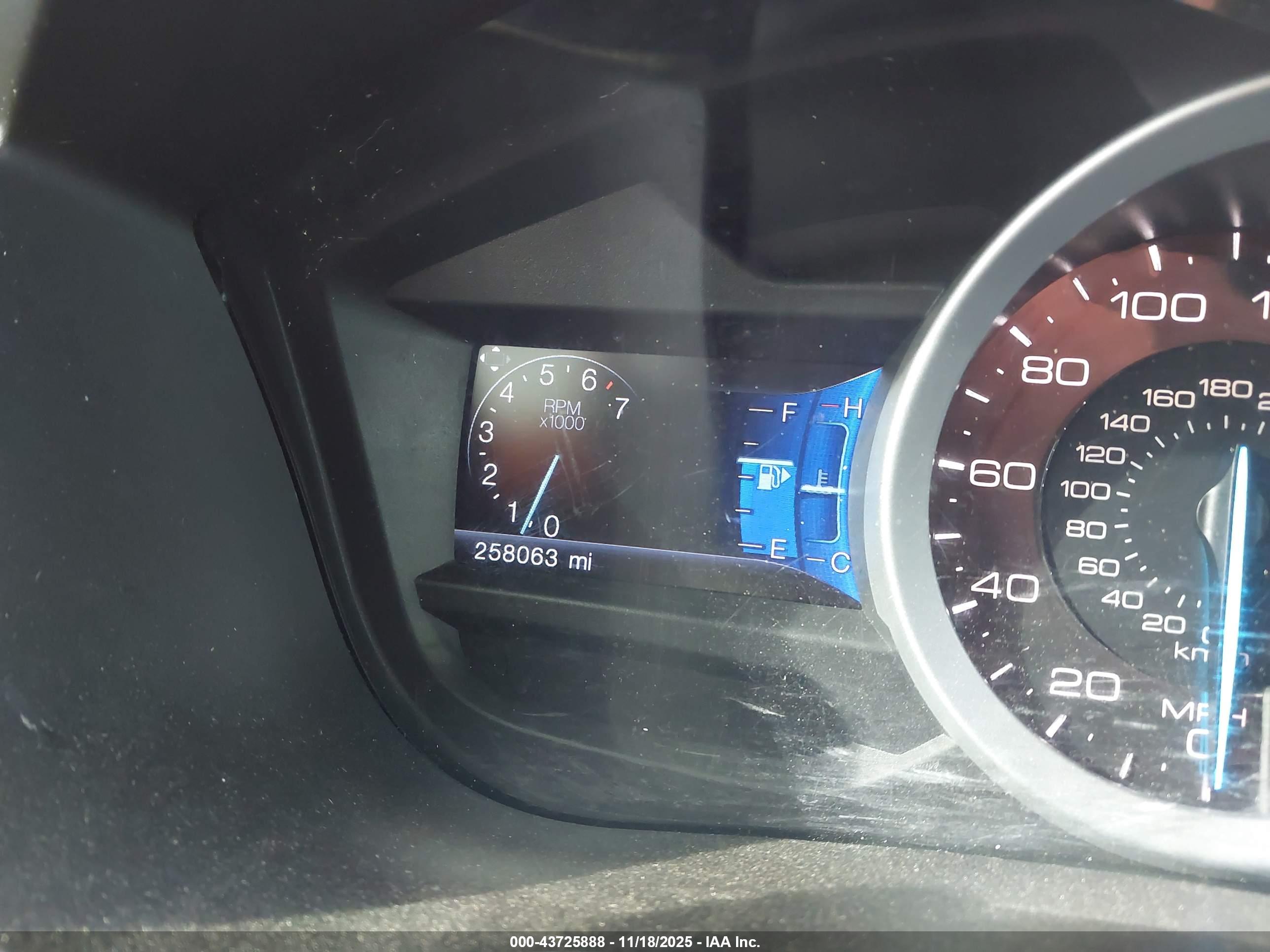 FORD EXPLORER image 7