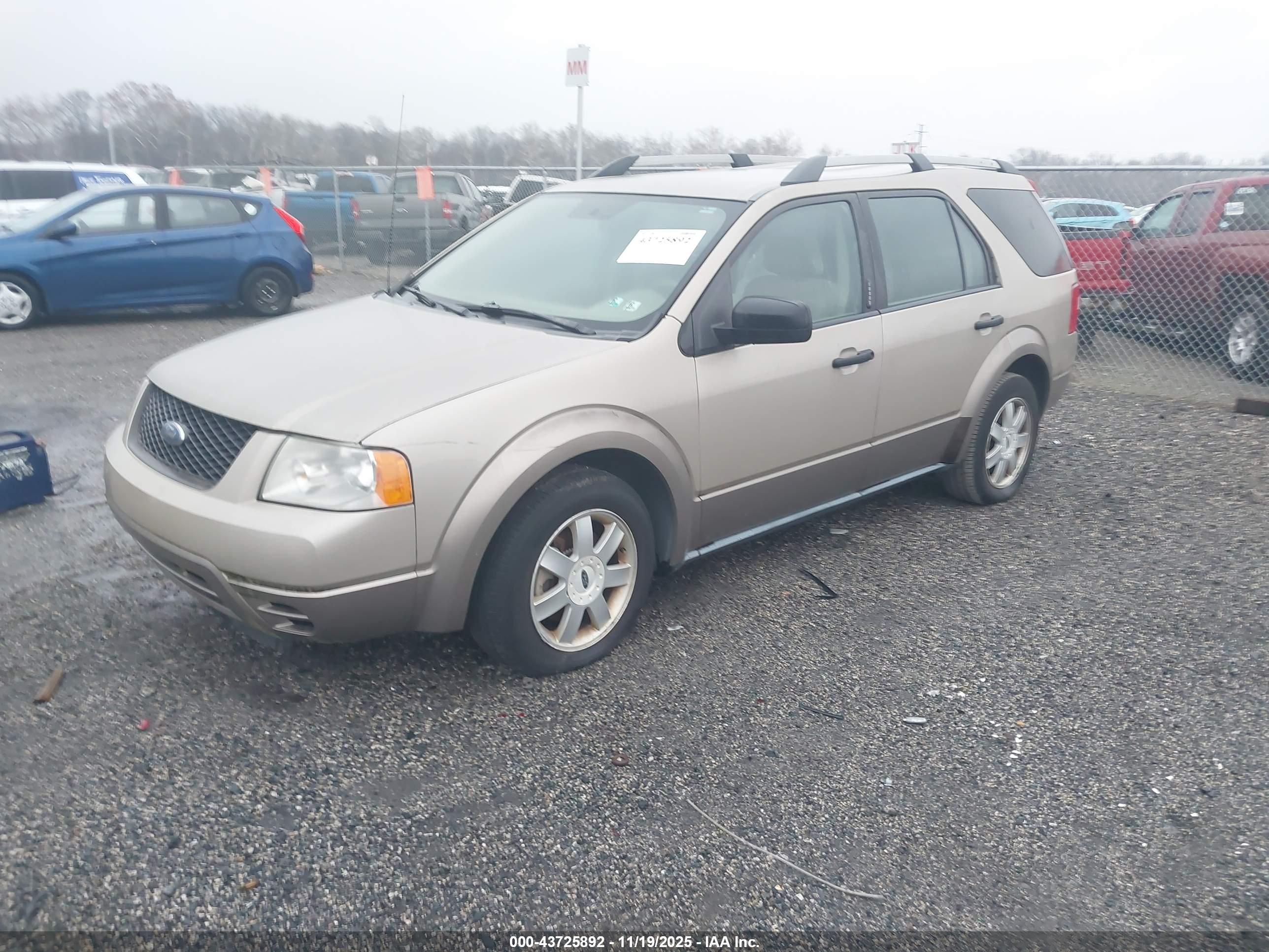 FORD FREESTYLE image 2
