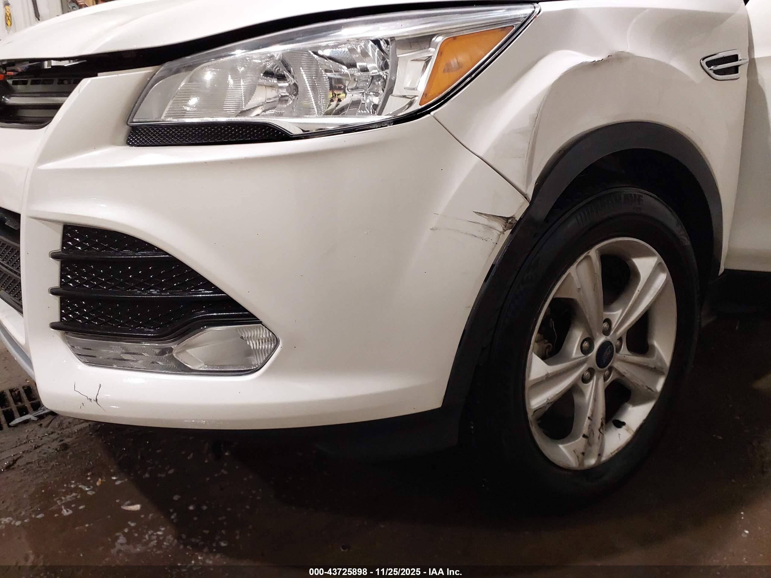 FORD ESCAPE image 6