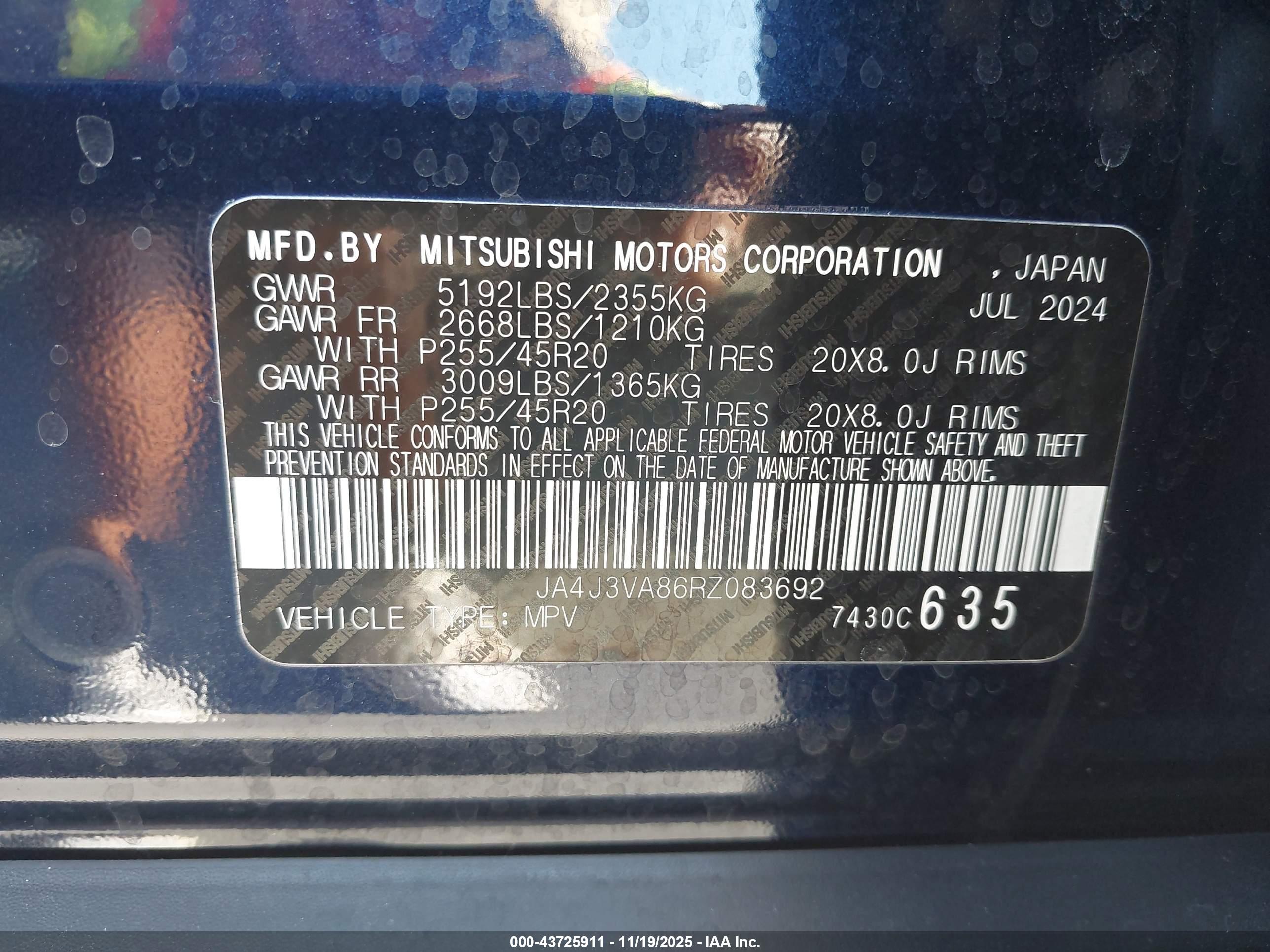 MITSUBISHI OUTLANDER image 9
