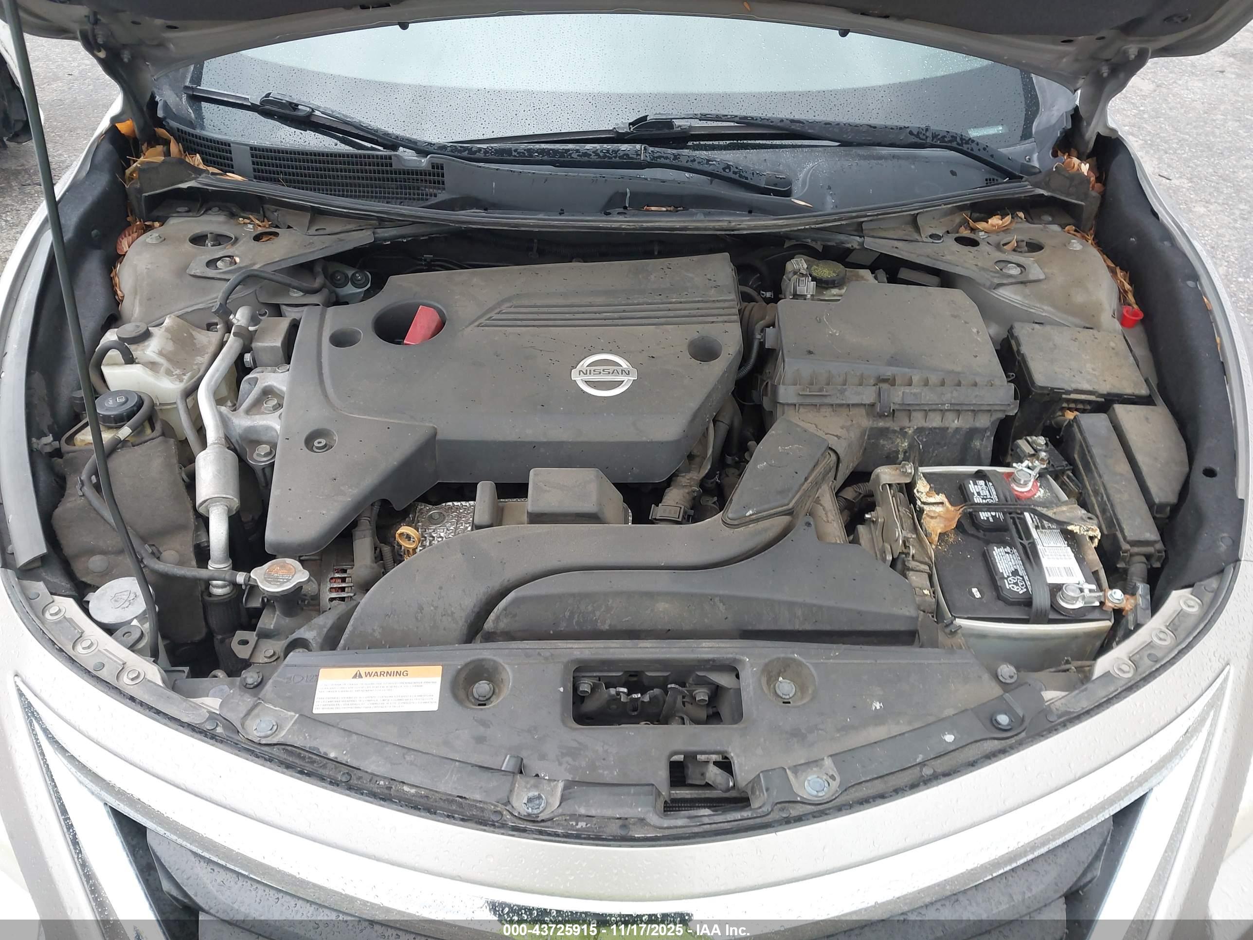 NISSAN ALTIMA image 10