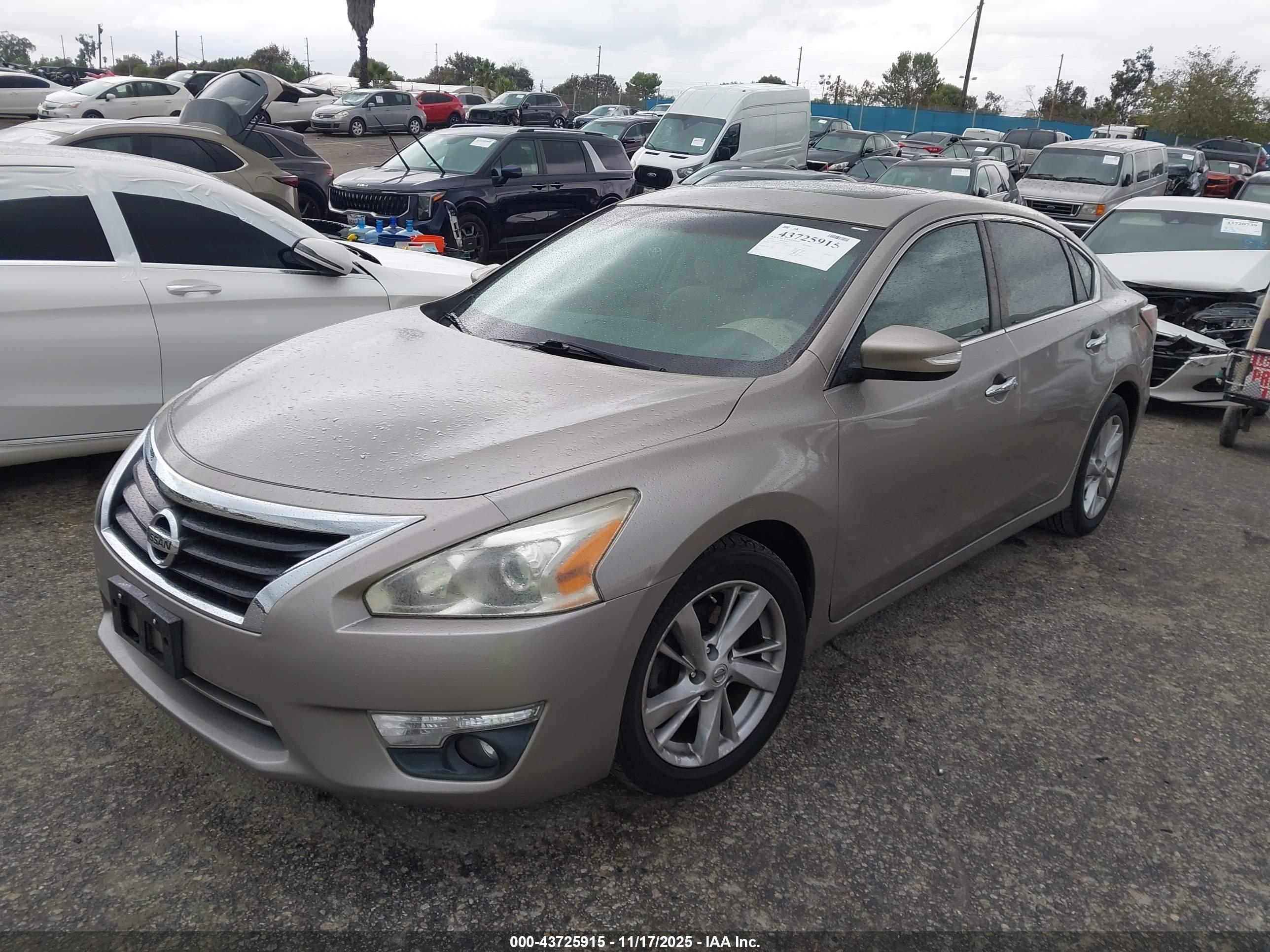 NISSAN ALTIMA image 2