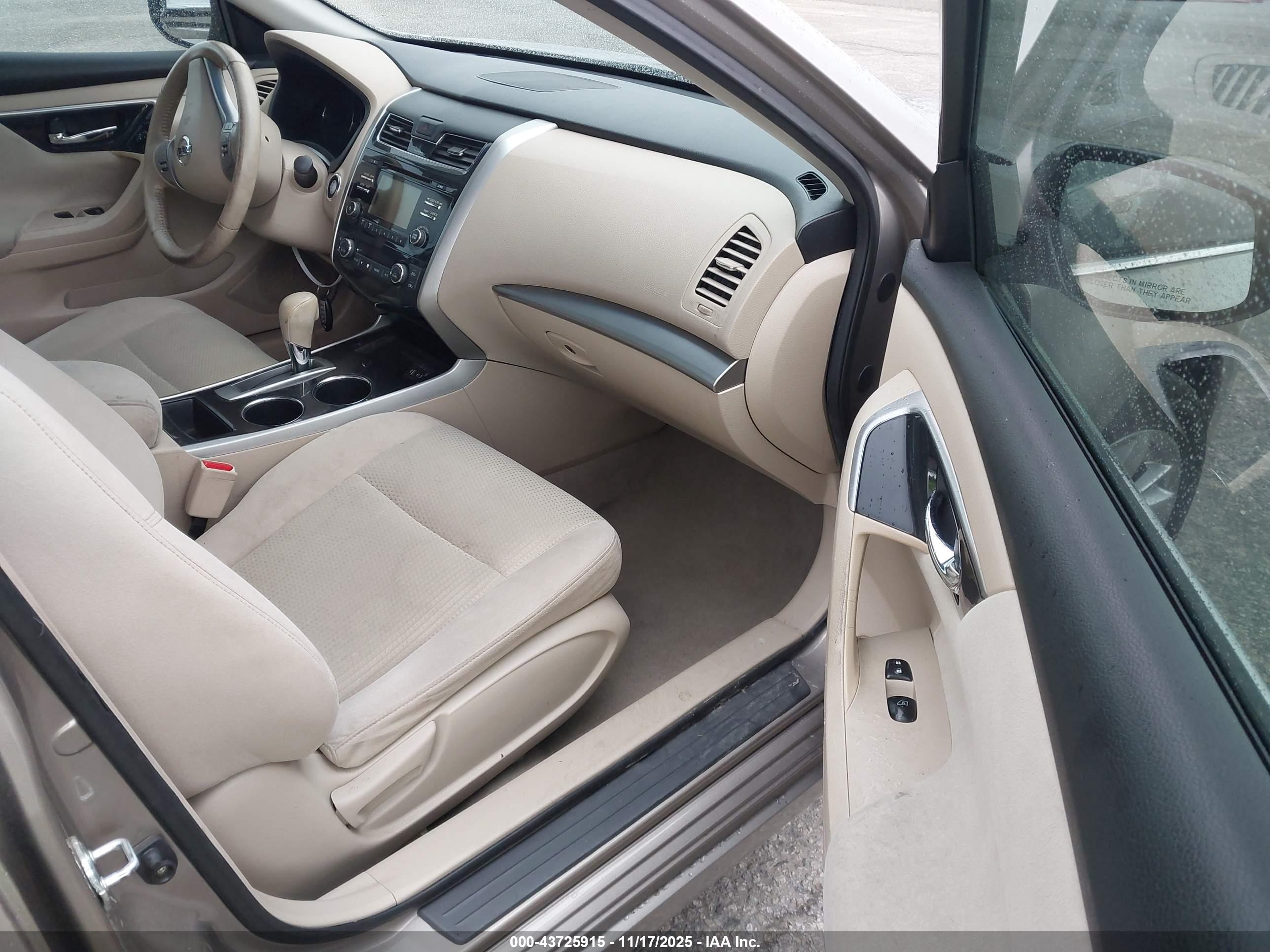 NISSAN ALTIMA image 5