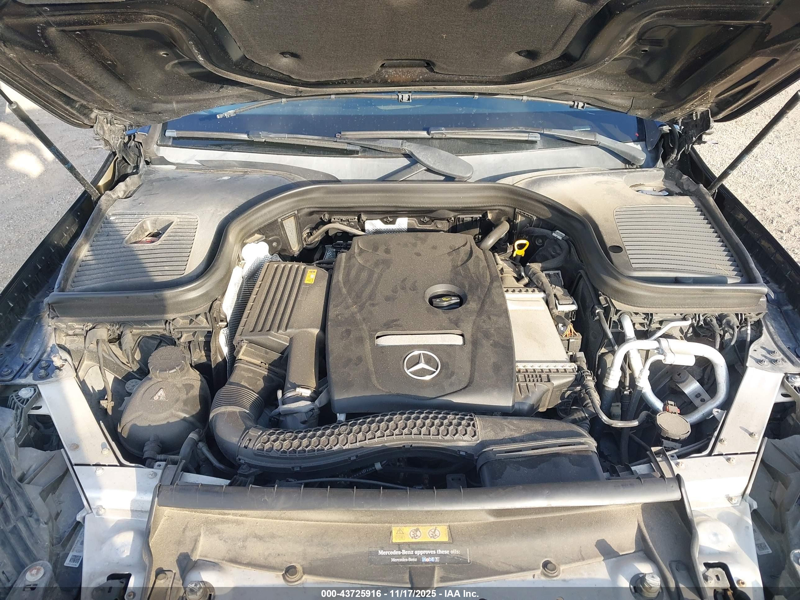 MERCEDES-BENZ GLC image 10