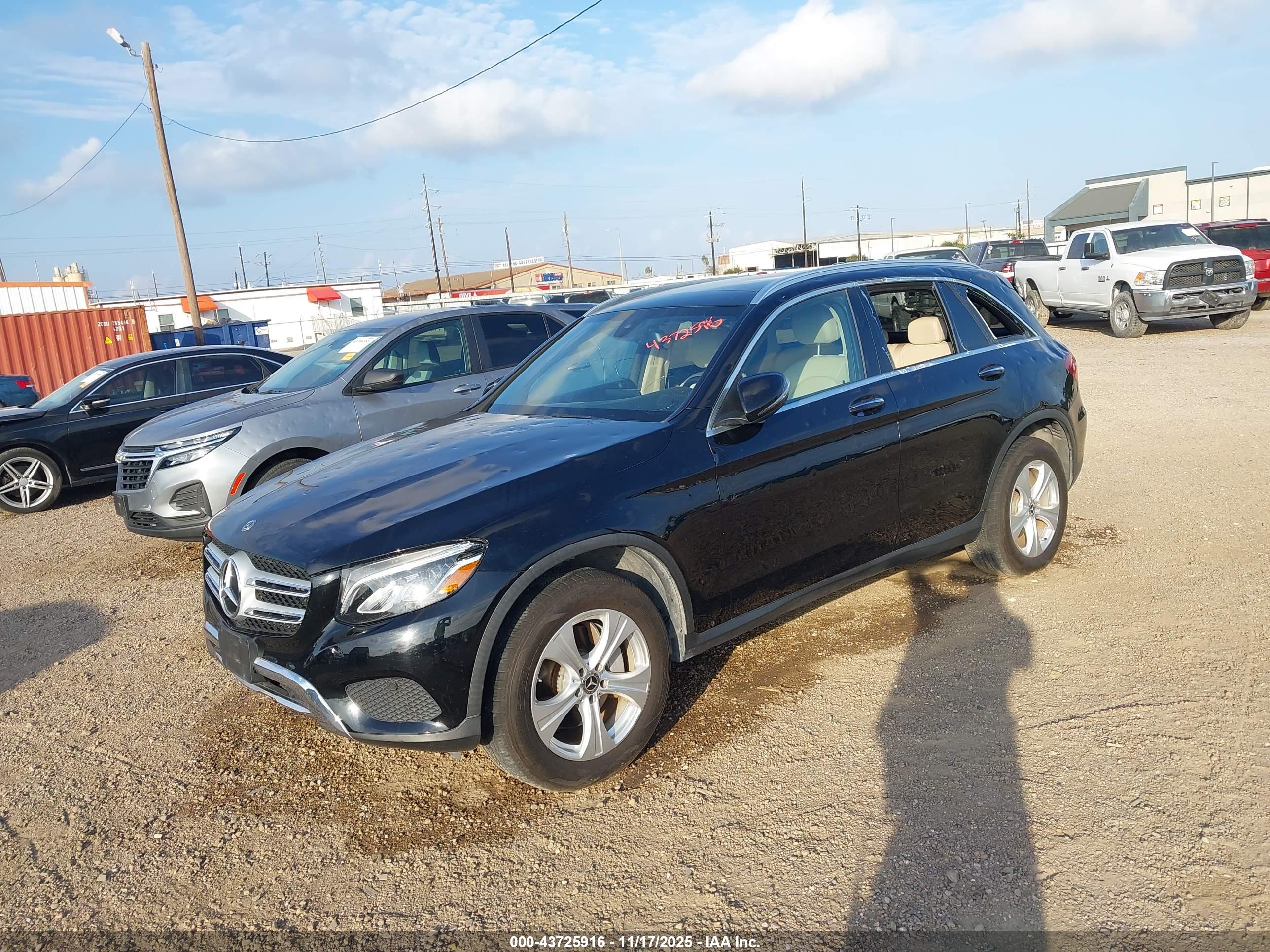 MERCEDES-BENZ GLC image 2