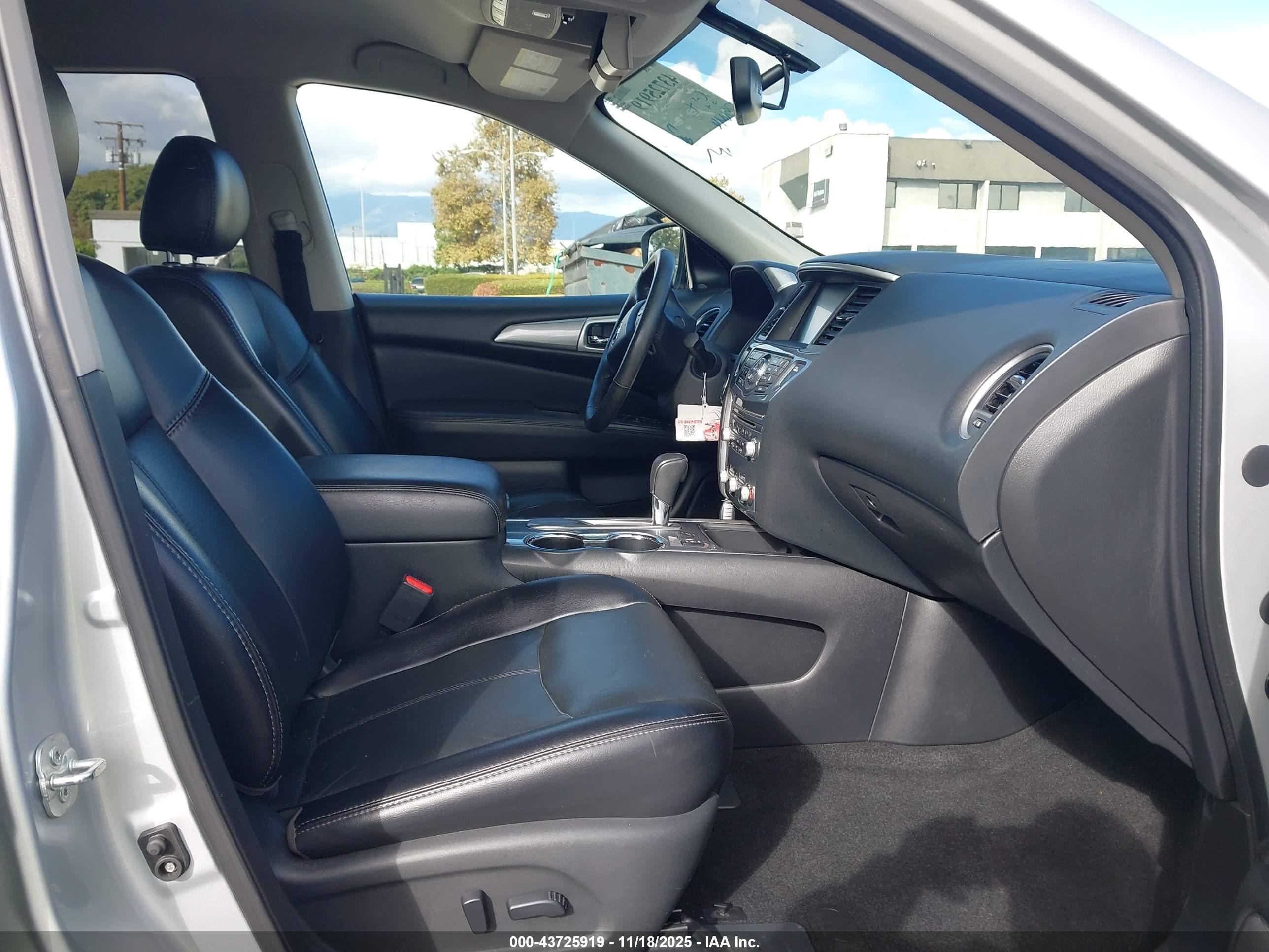 NISSAN PATHFINDER image 5