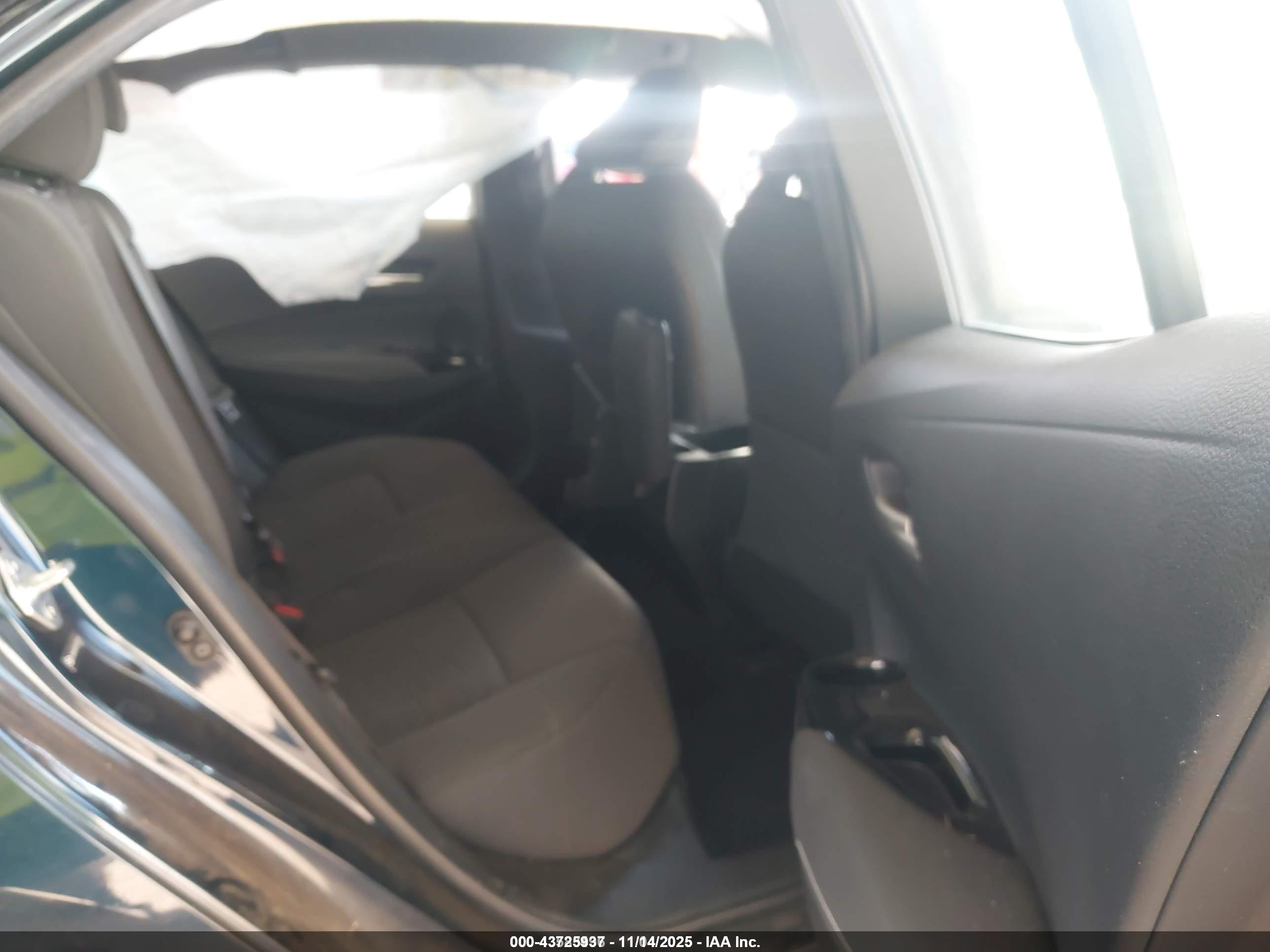 TOYOTA COROLLA image 8