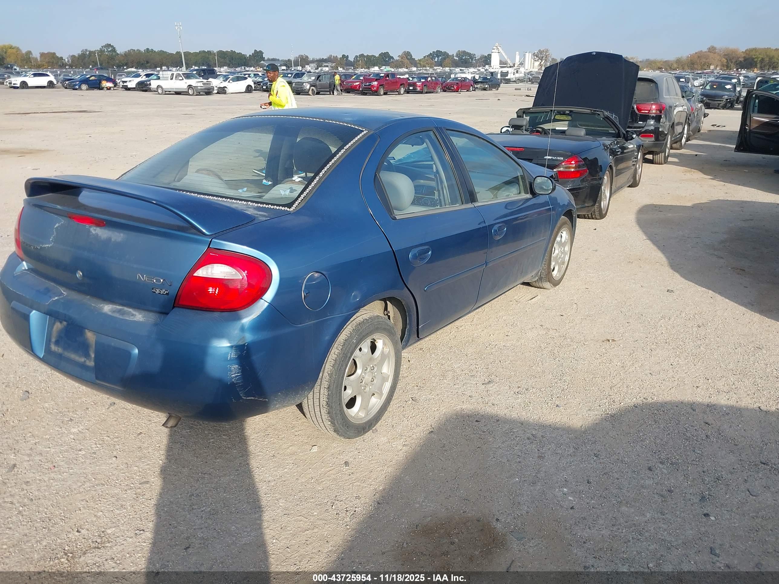 DODGE NEON image 4