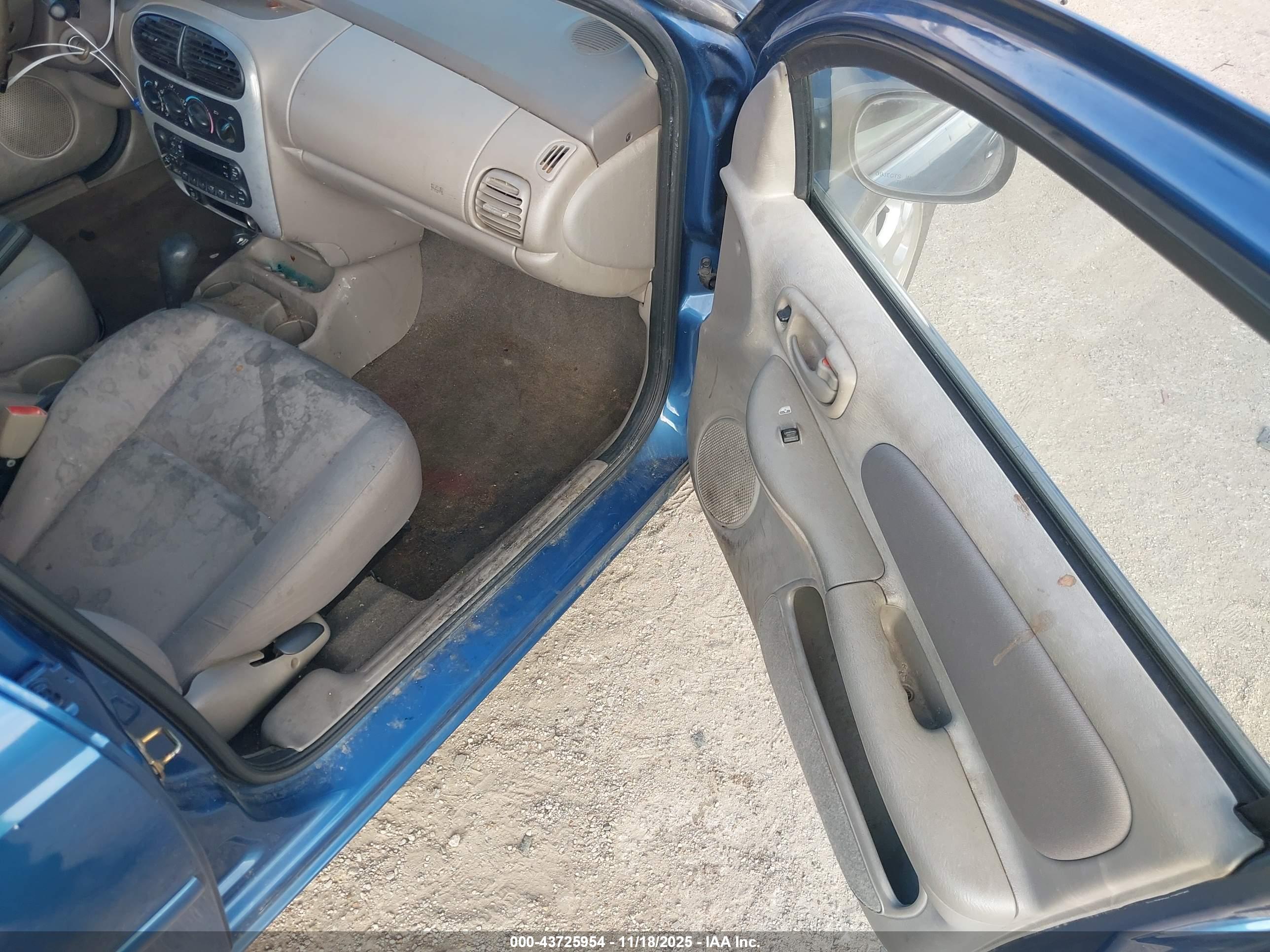 DODGE NEON image 5
