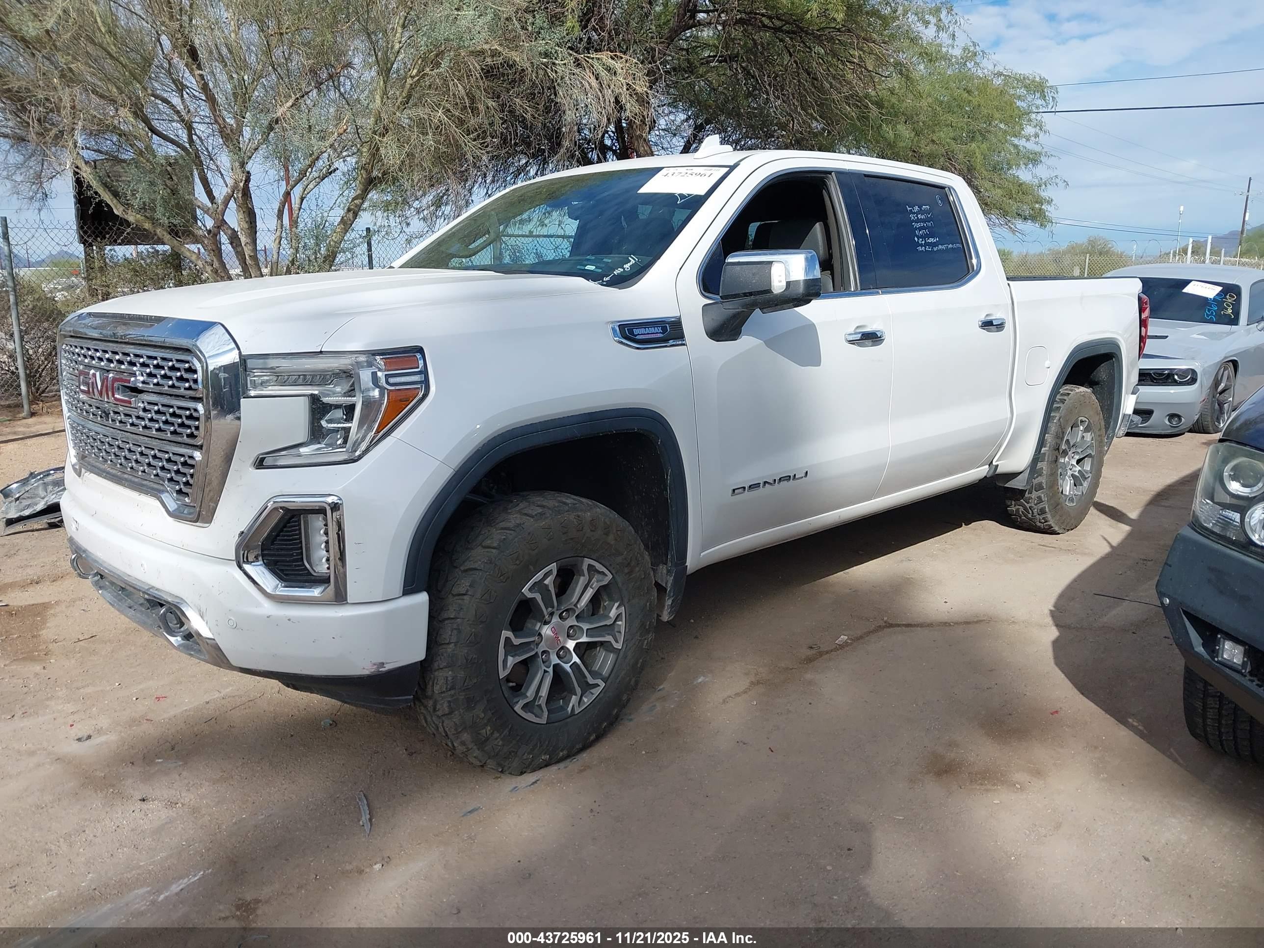 GMC SIERRA image 2